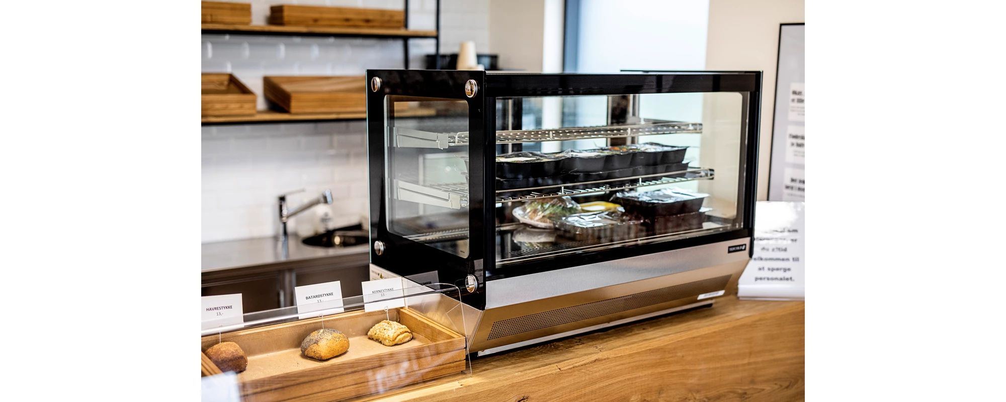 Picture of Interlevin LCT Flat Range Countertop Display Fridge