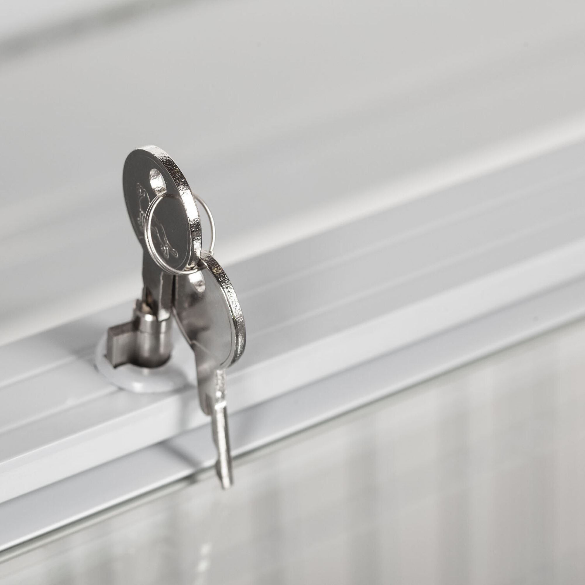 Picture of Tefcold NIC101SCEB /IRL Sliding Curved Glass Lid Chest Freezer