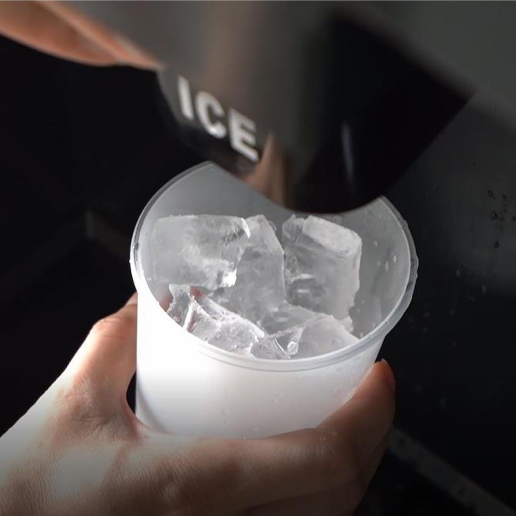 Picture of ICE DISPENSER 60KG