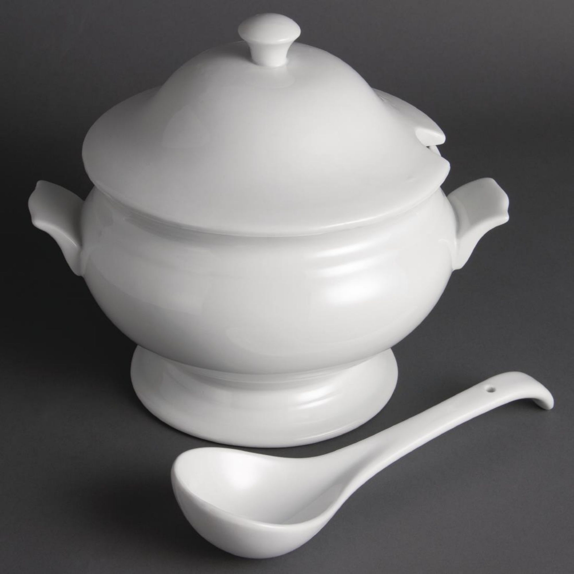 Picture of Olympia Whiteware Soup Tureen and Ladle 2.5Ltr 88oz
