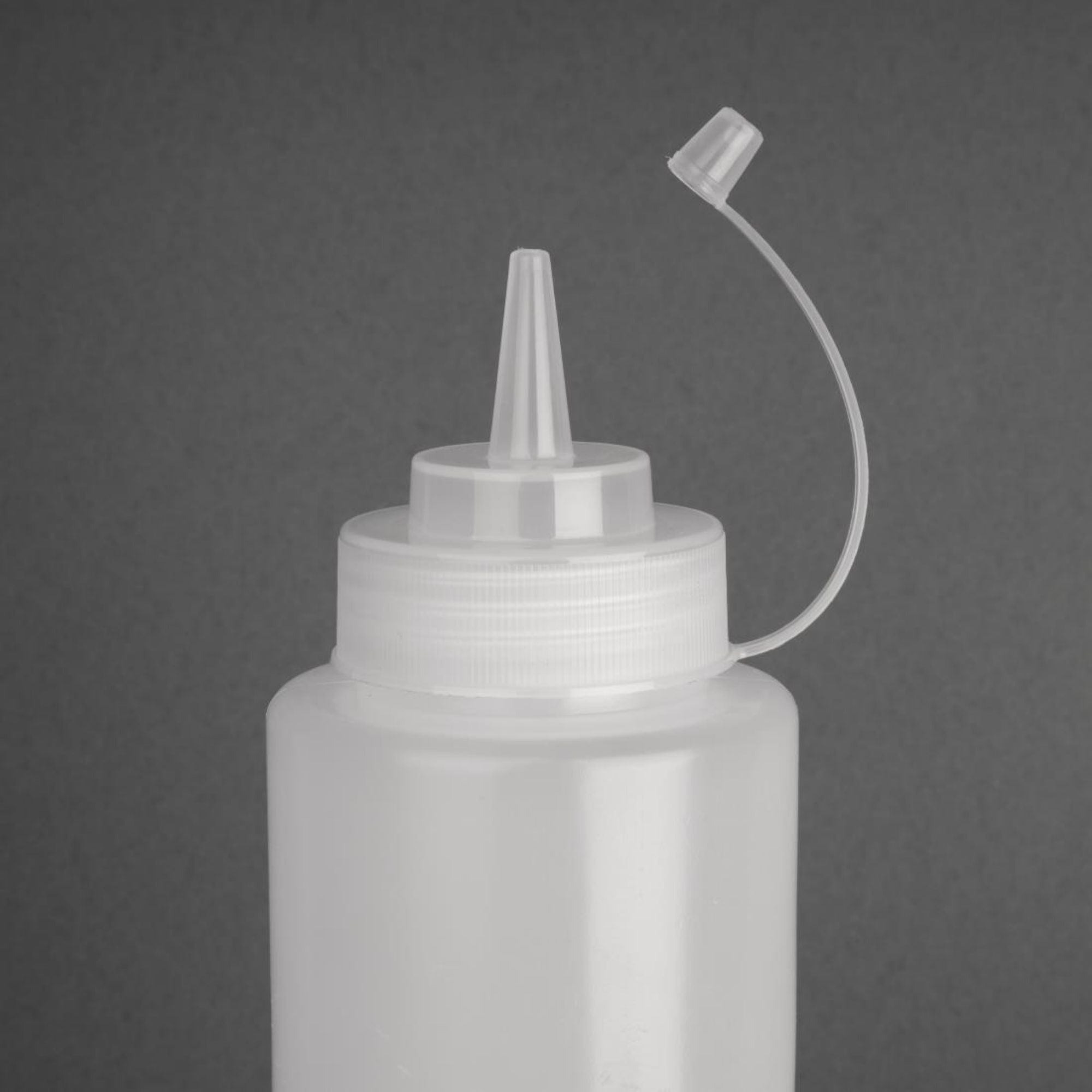 Picture of Vogue Clear Squeeze Sauce Bottle 35oz