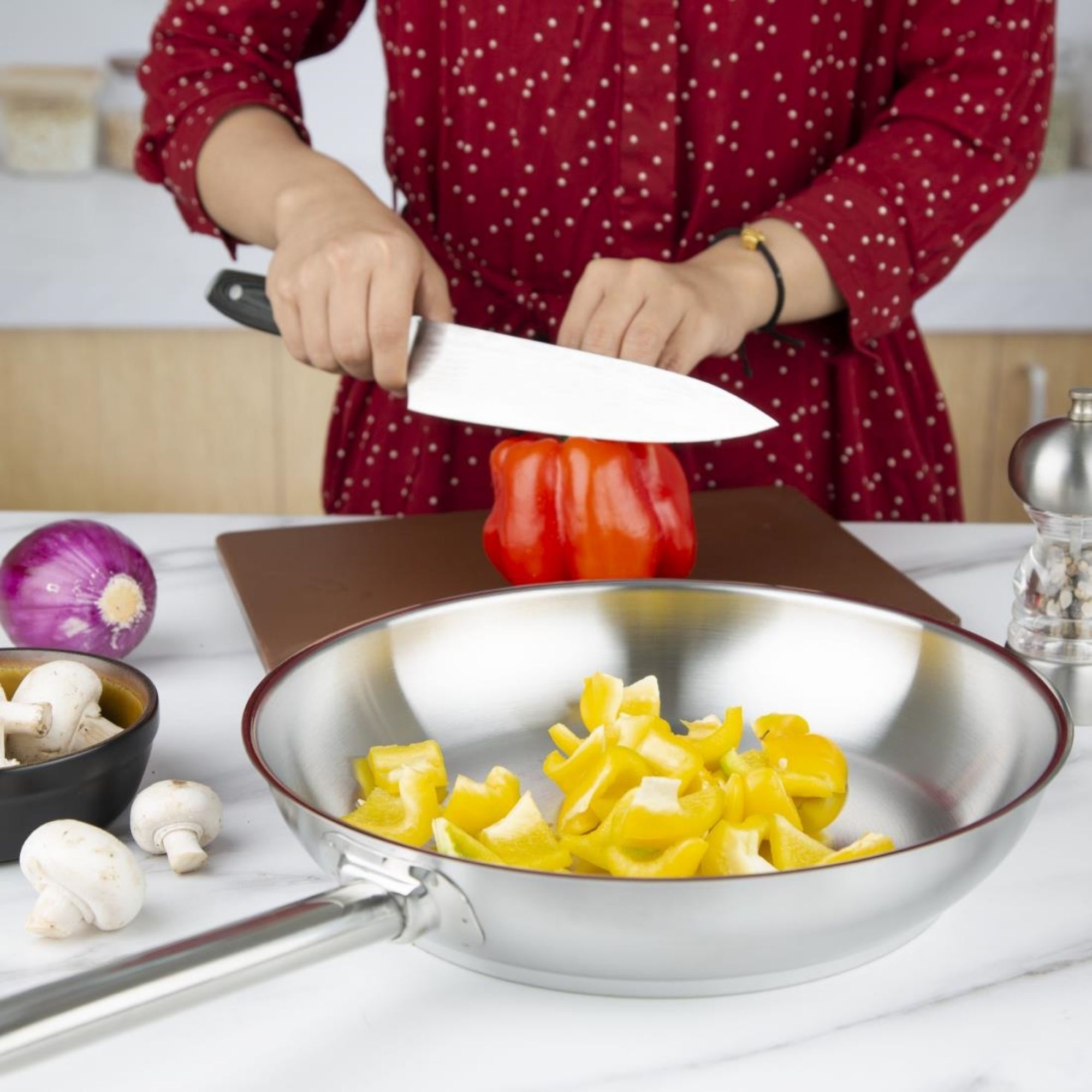 Picture of Vogue Stainless Steel Frying Pan 28cm