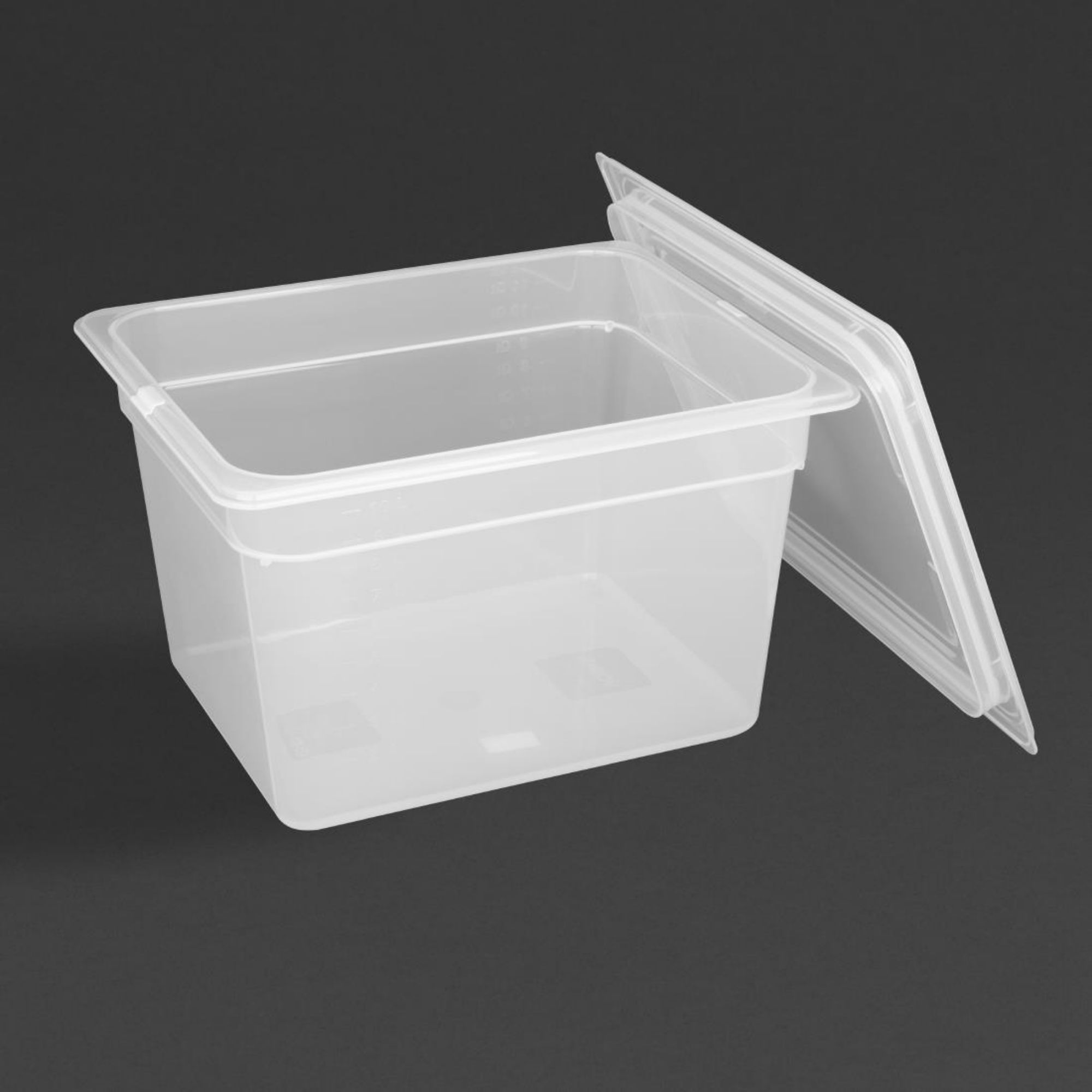 Picture of Vogue Polypropylene 1/2 Gastronorm Container with Lid 200mm (Pack of 4)