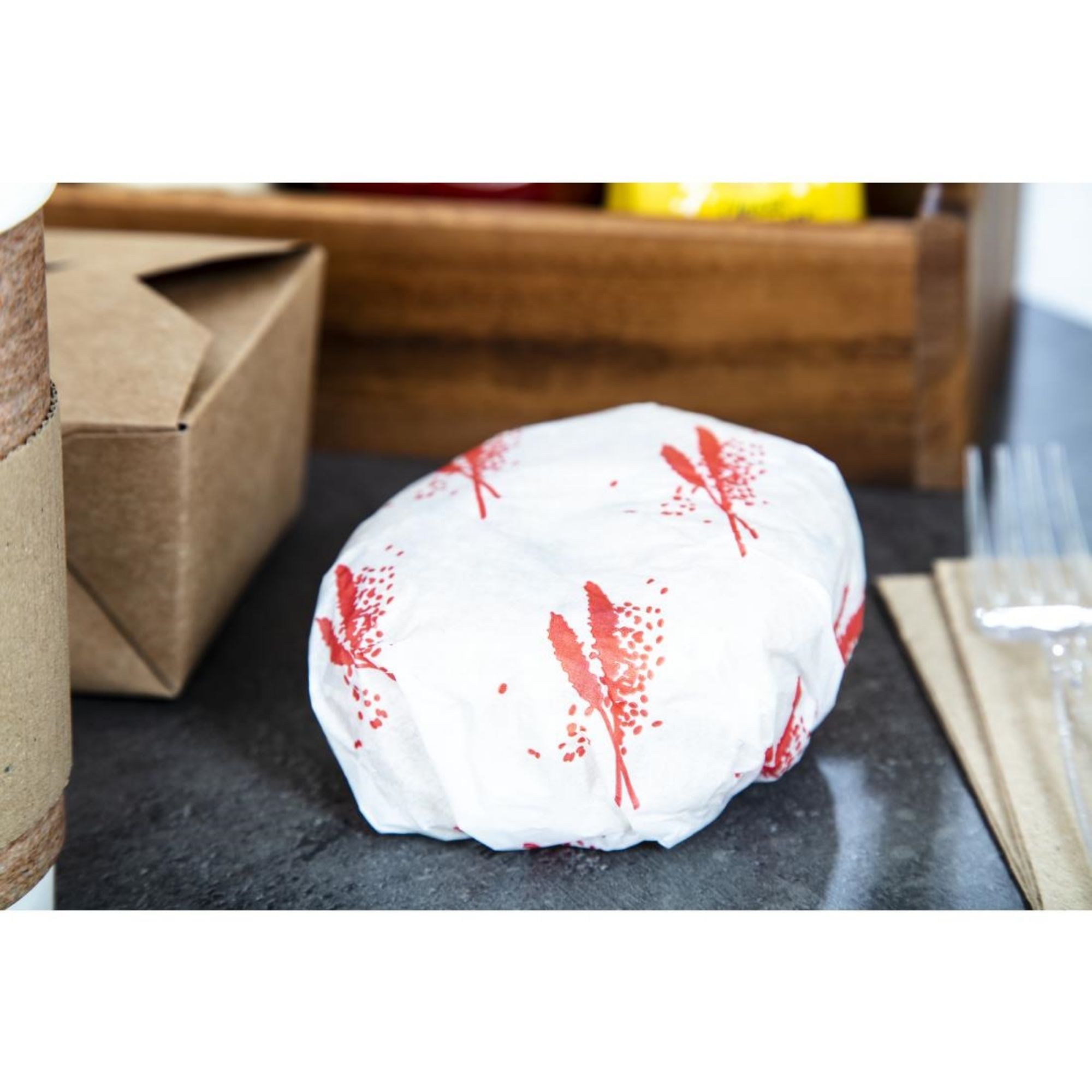 Picture of Burger Wrapping Paper Sheets Red 245 x 300mm (1000 pack)