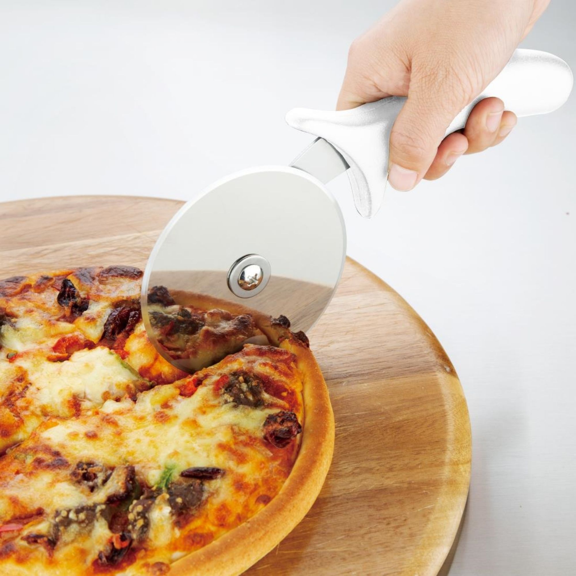 Picture of Hygiplas Pizza Wheel White 4"
