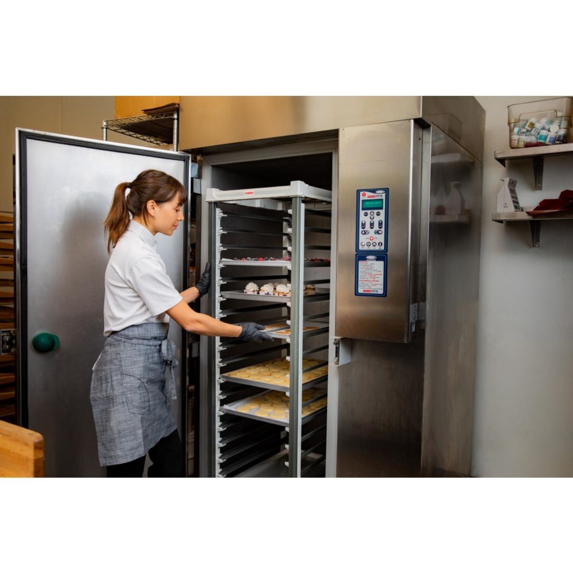 Picture of Cambro Ultimate Full Height Bakery Trolley 600x400mm