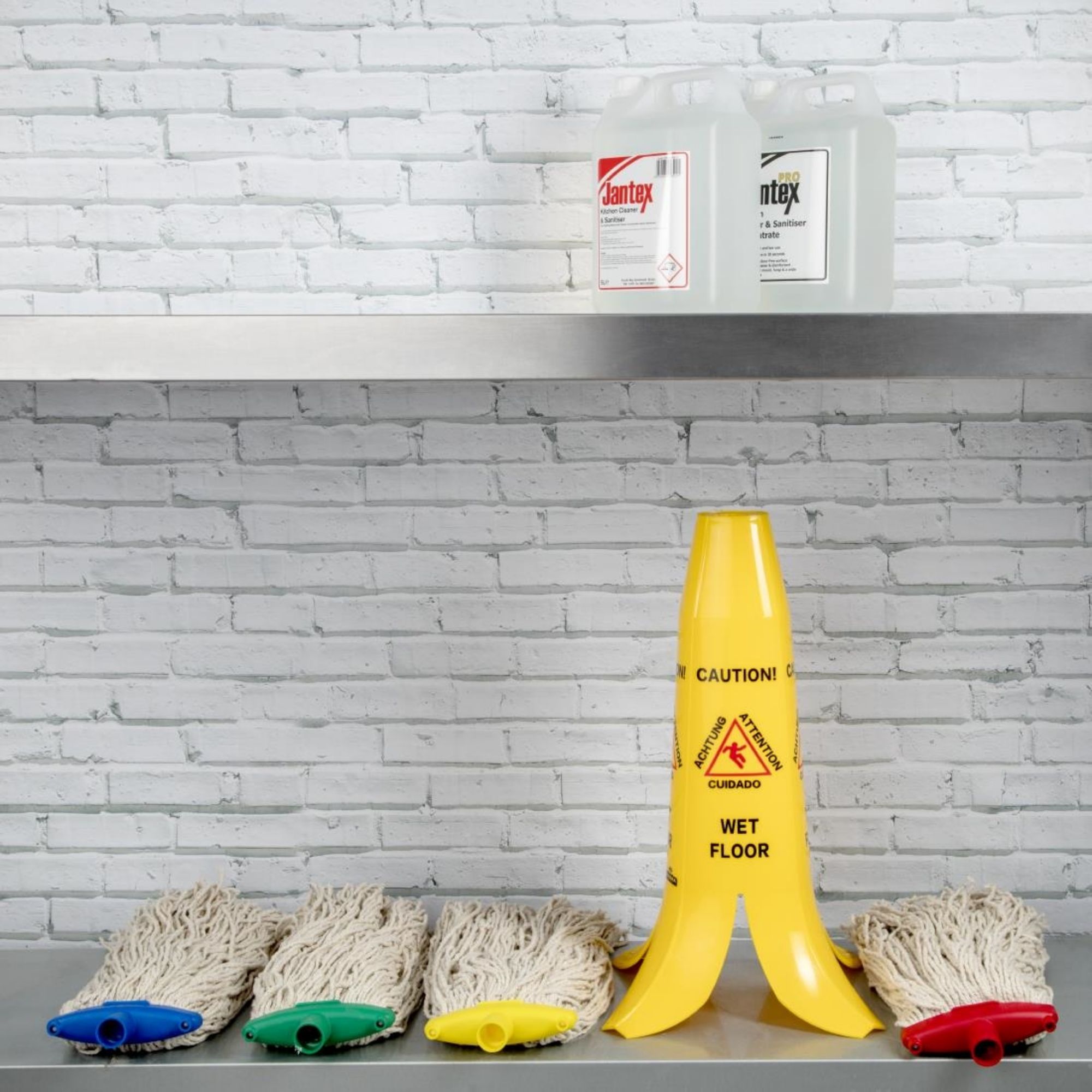 Picture of Jantex Prairie Kentucky Yarn Socket Mop Head Red