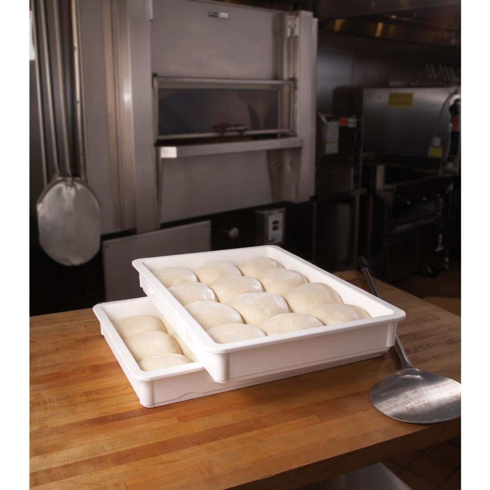 Picture of Cambro Pizza Dough Proofing Box