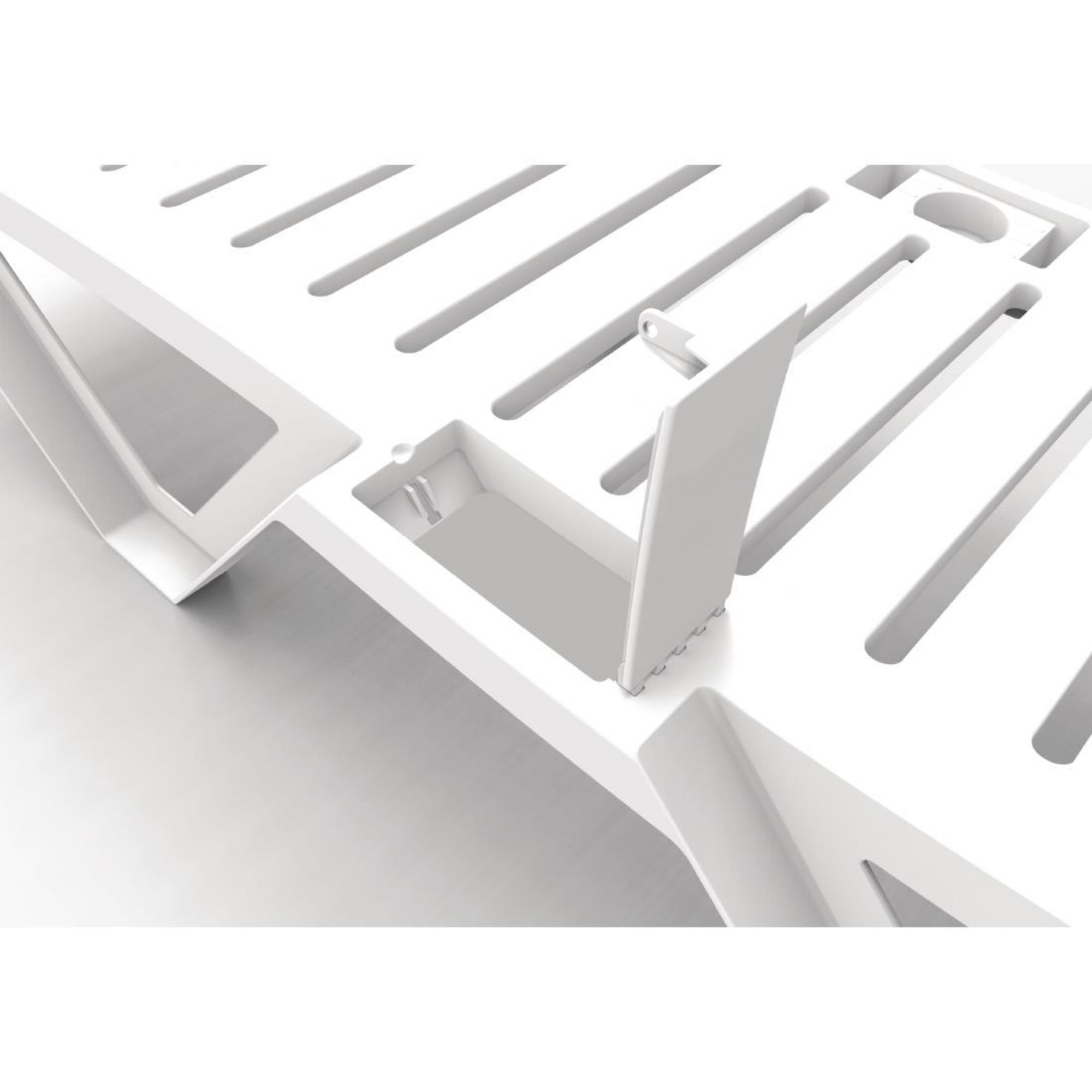 Picture of Polypropylene Sun Loungers White (Pack of 2)