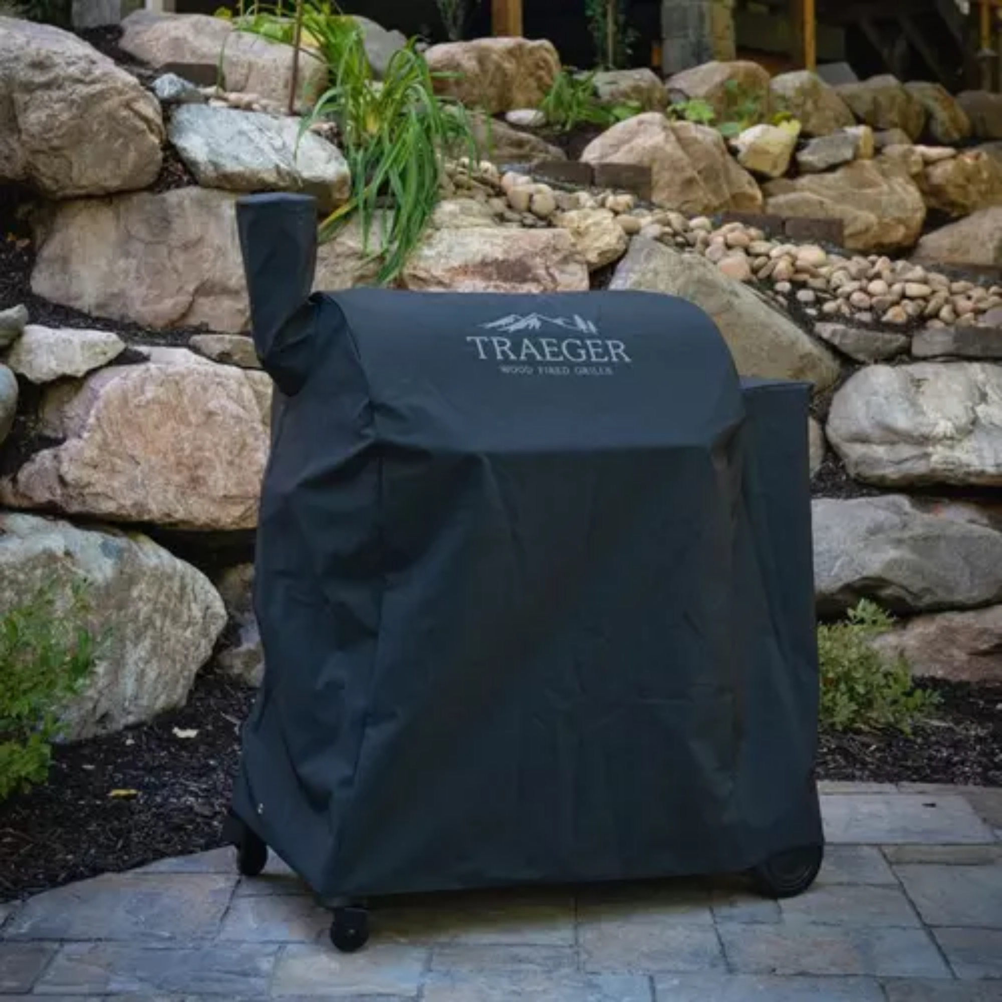 Picture of Traeger Pro 780 Full-Length Grill Cover