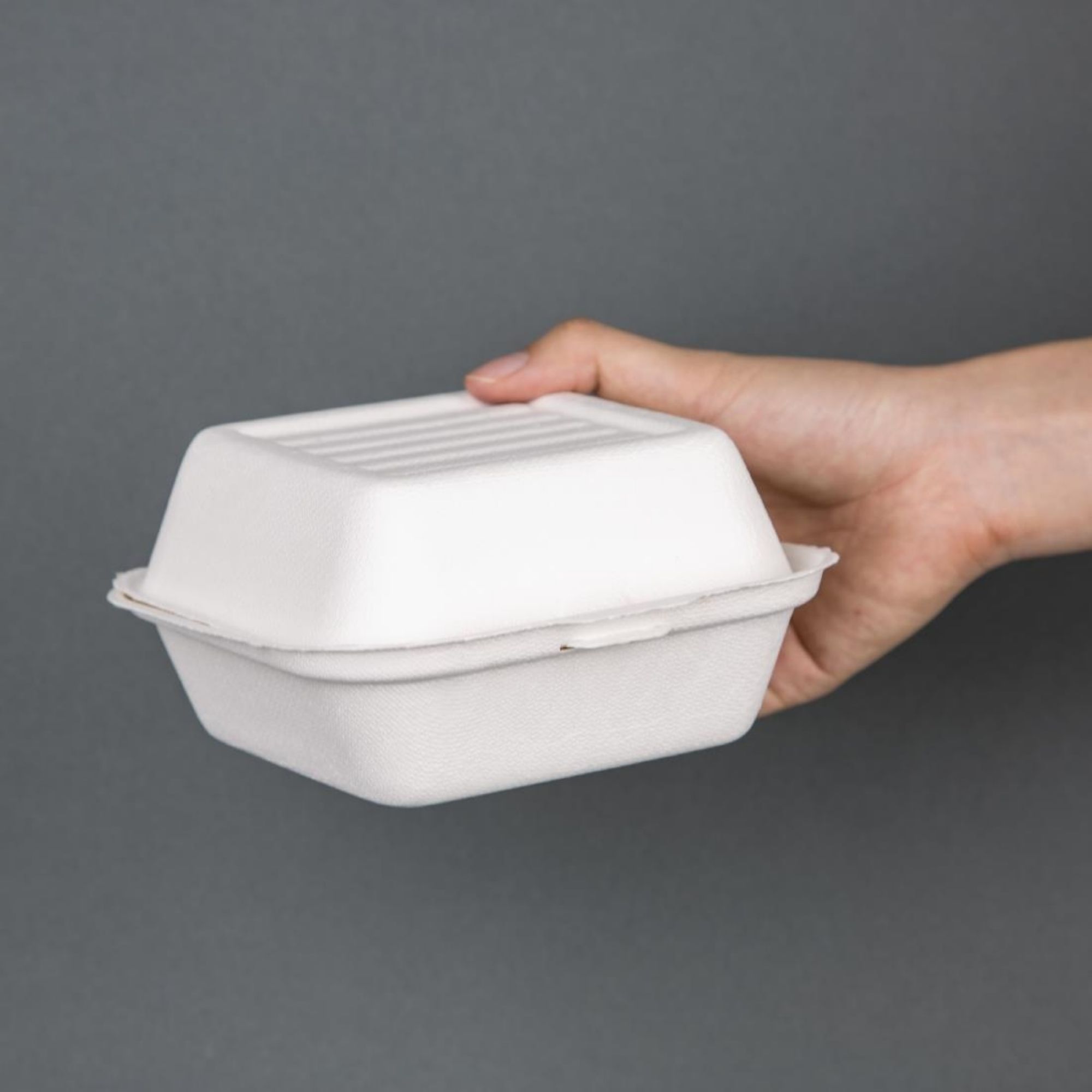Picture of Fiesta Compostable Bagasse Burger Boxes with Bottom Ridges 153mm (Pack of 500)