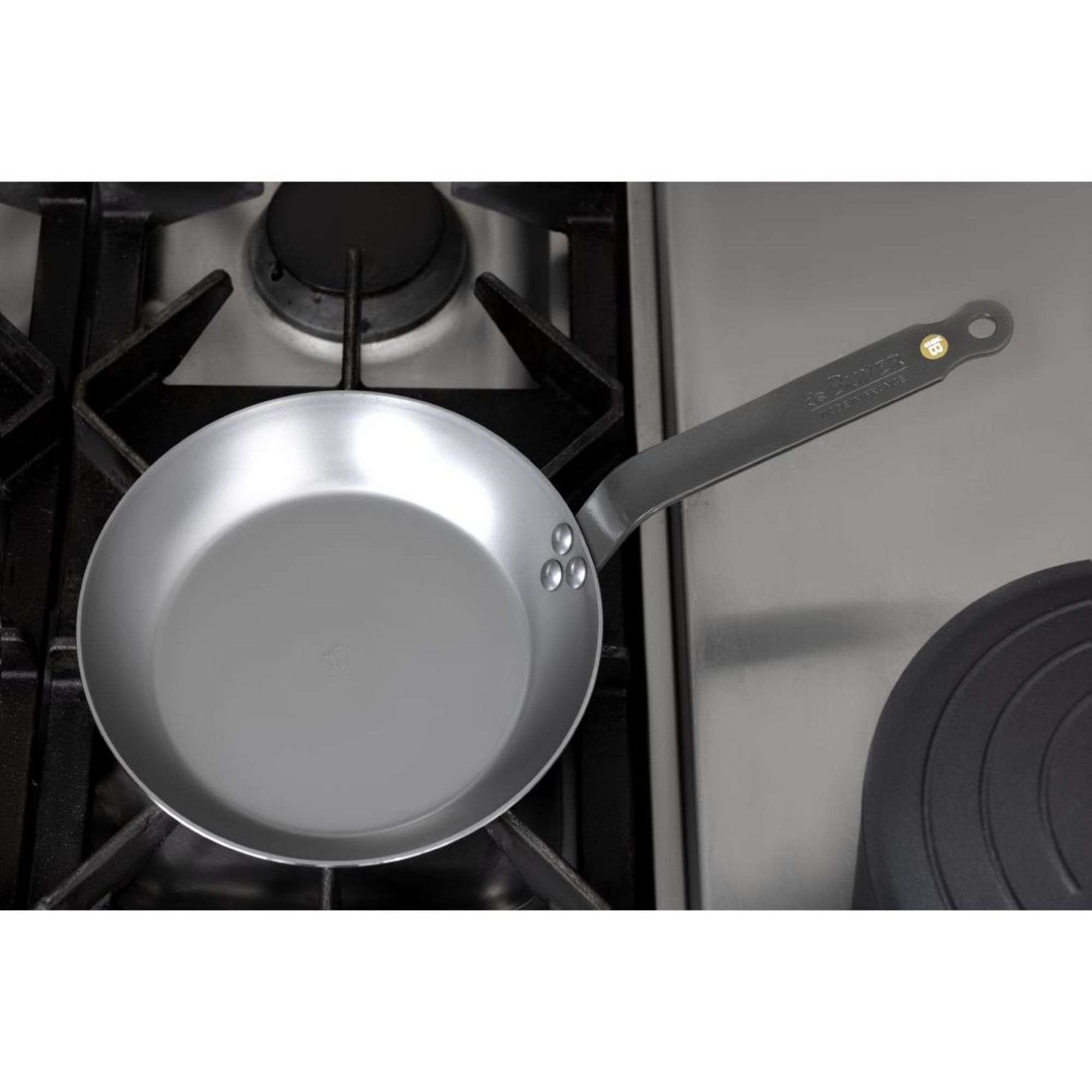 Picture of De Buyer Mineral B Black Iron Non-Stick Frying Pan 24cm