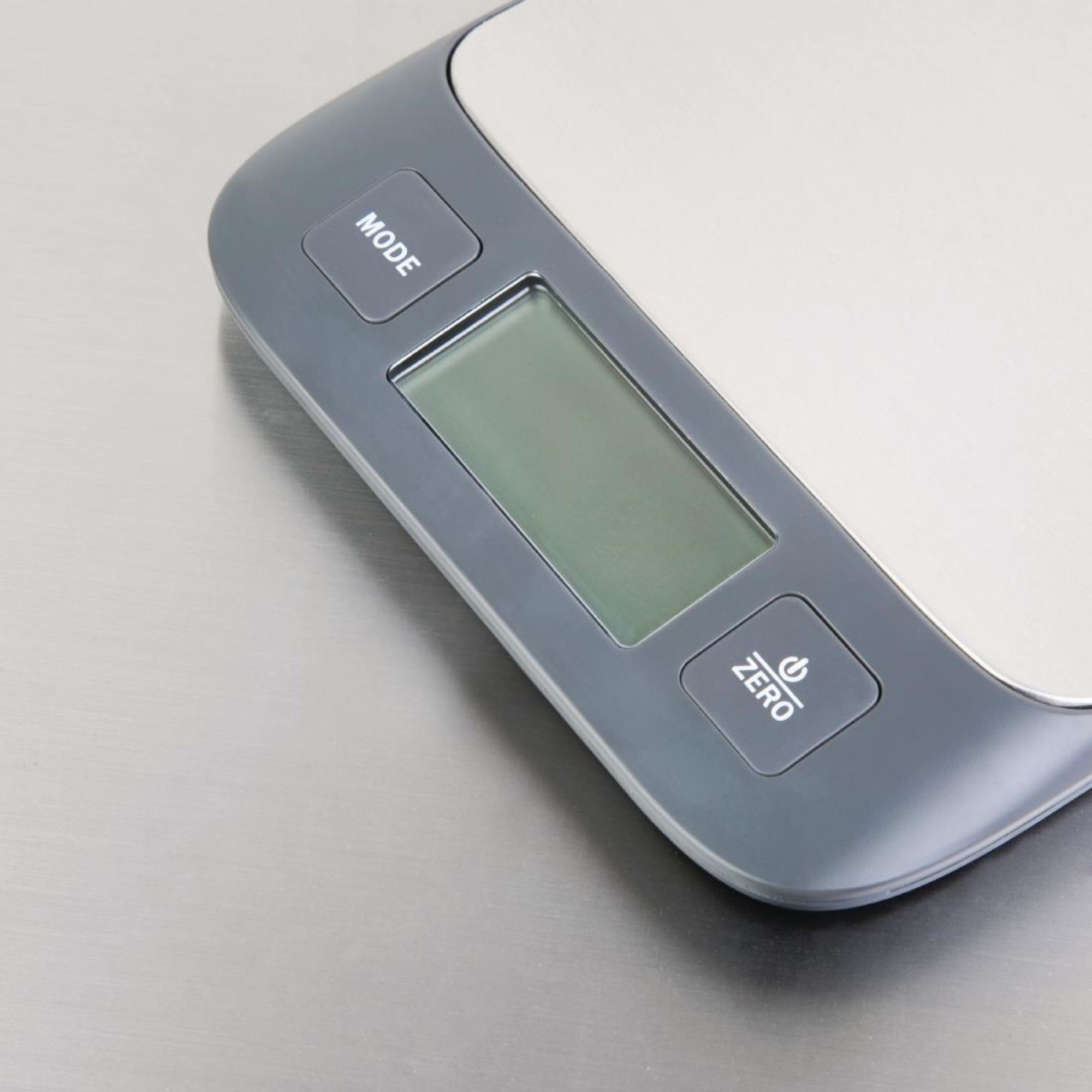 Picture of Nisbets Essentials Electronic Scale 5kg
