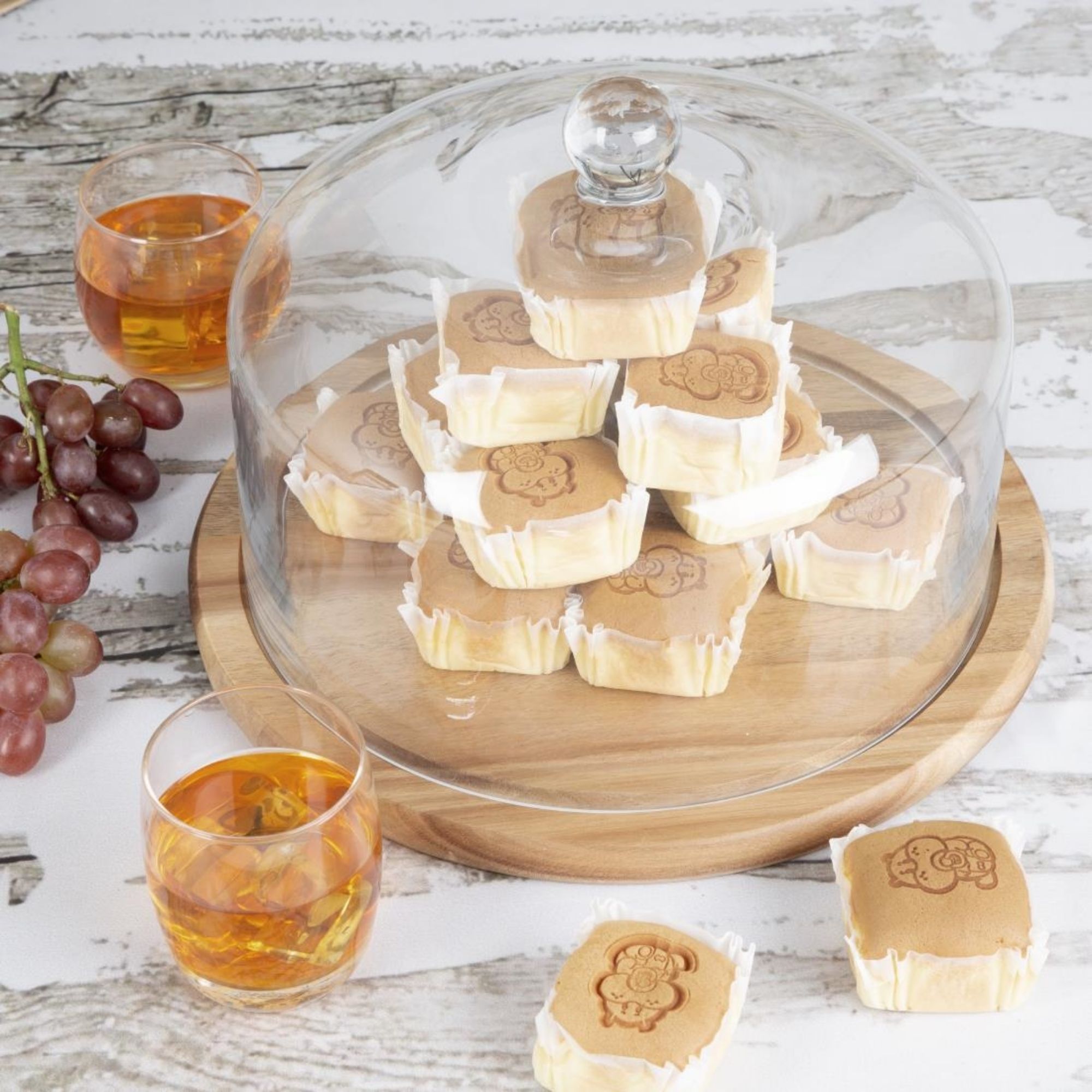 Picture of Olympia Round FSCÂ® Acacia Wood Board for CS014 Dome 330x20mm