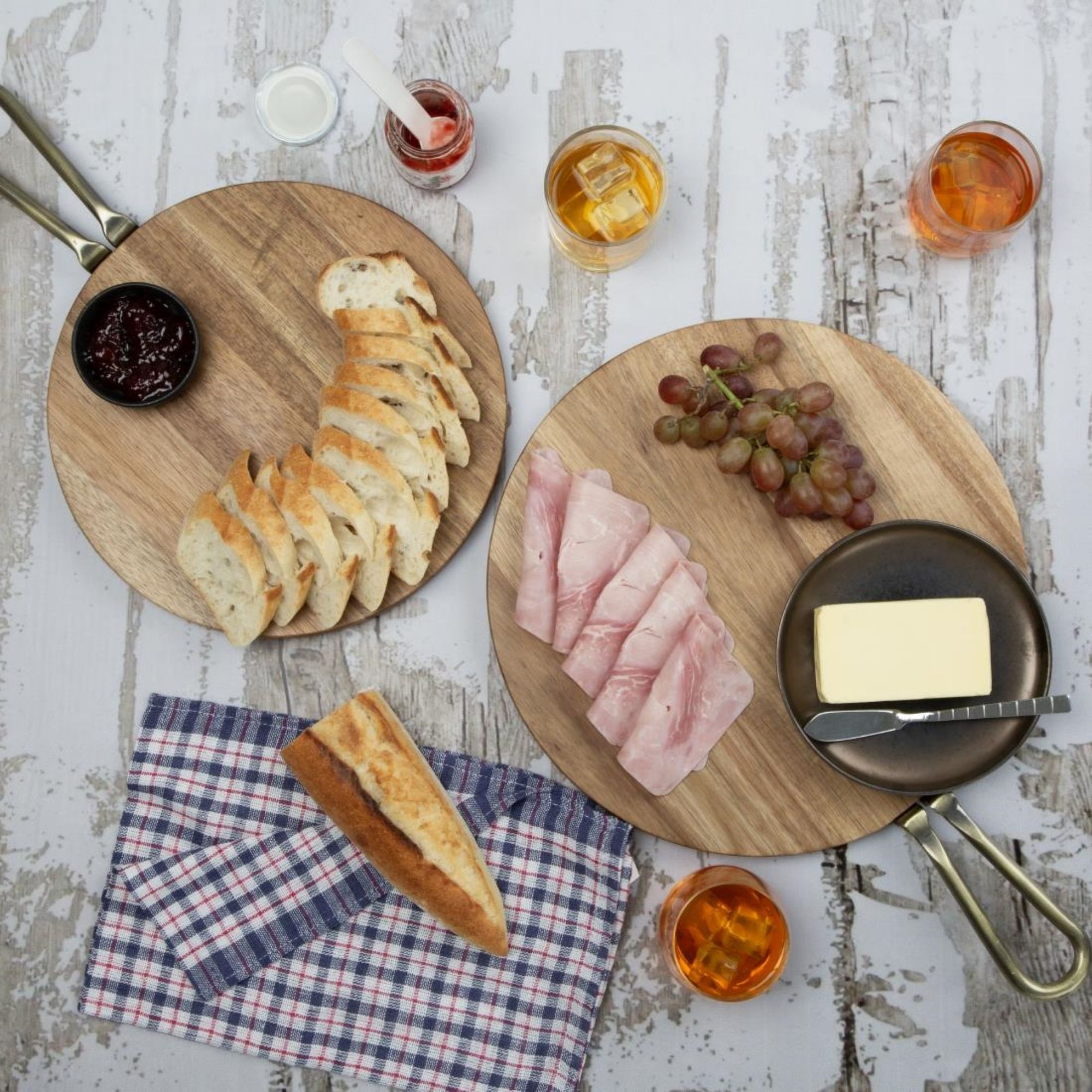 Picture of Olympia Round Paddle Board Acacia Wood With Metal Handle 505x356mm