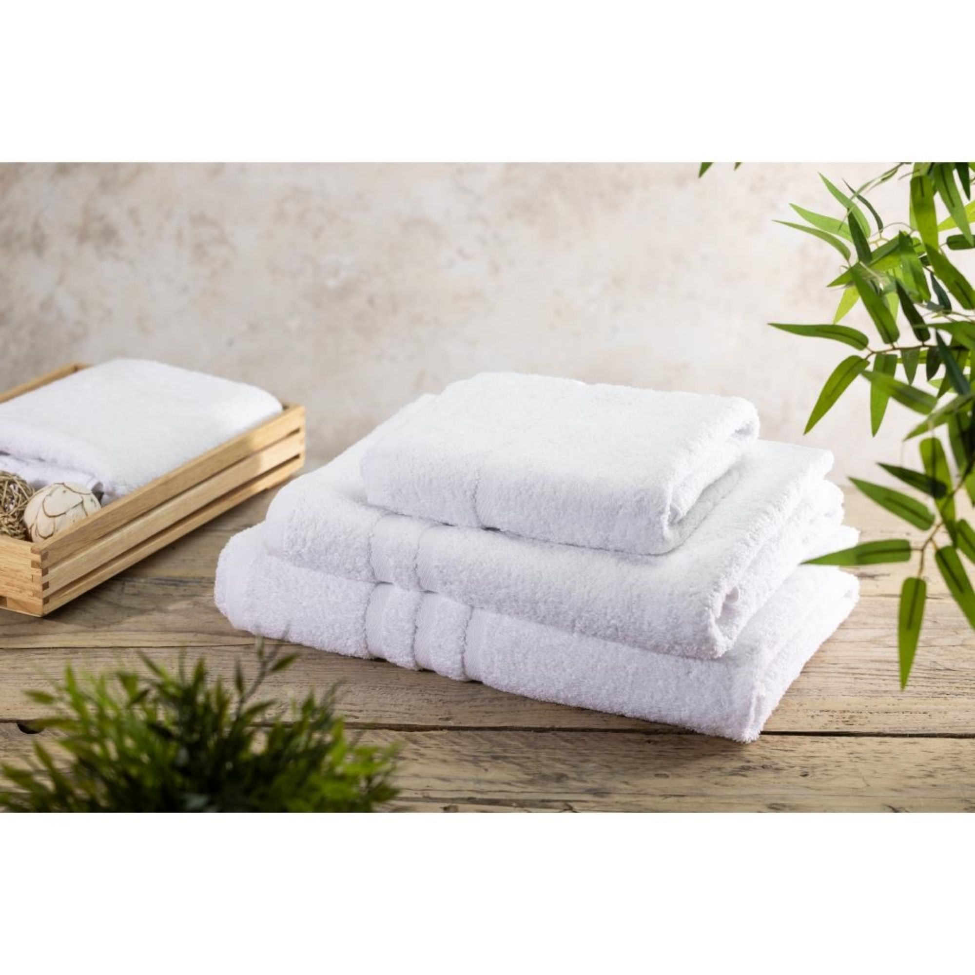 Picture of Mitre Comfort Nova Hand Towel White