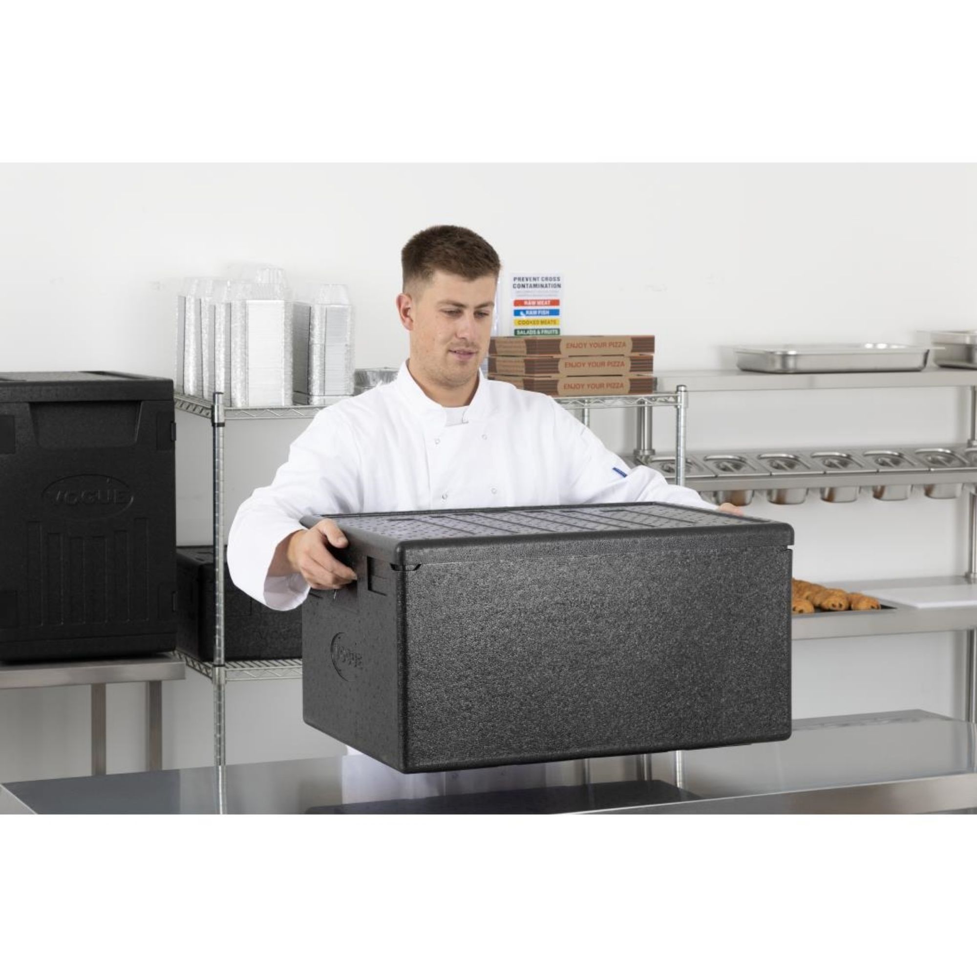 Picture of Vogue Insulated EPP Food Transport Box 81Ltr for Patisserie Trays