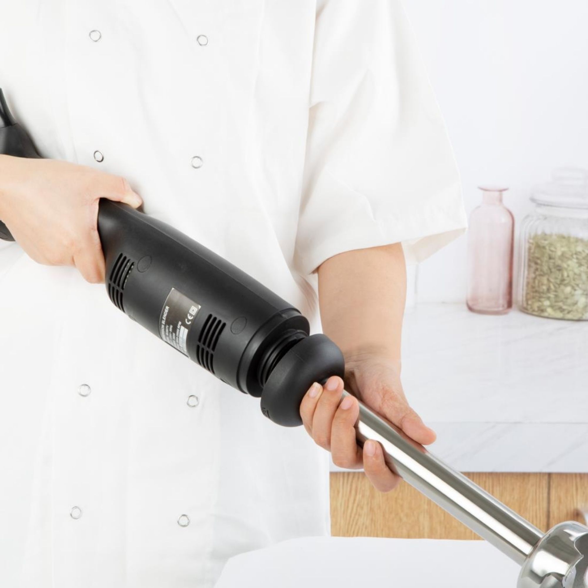 Picture of Nisbets Essentials Variable Speed Stick Blender 250mm Shaft