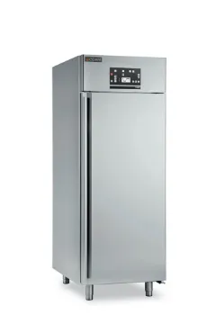 Picture of Caterbake Prover Cabinet 40 Tray Capacity with Humidity control on certain items.
