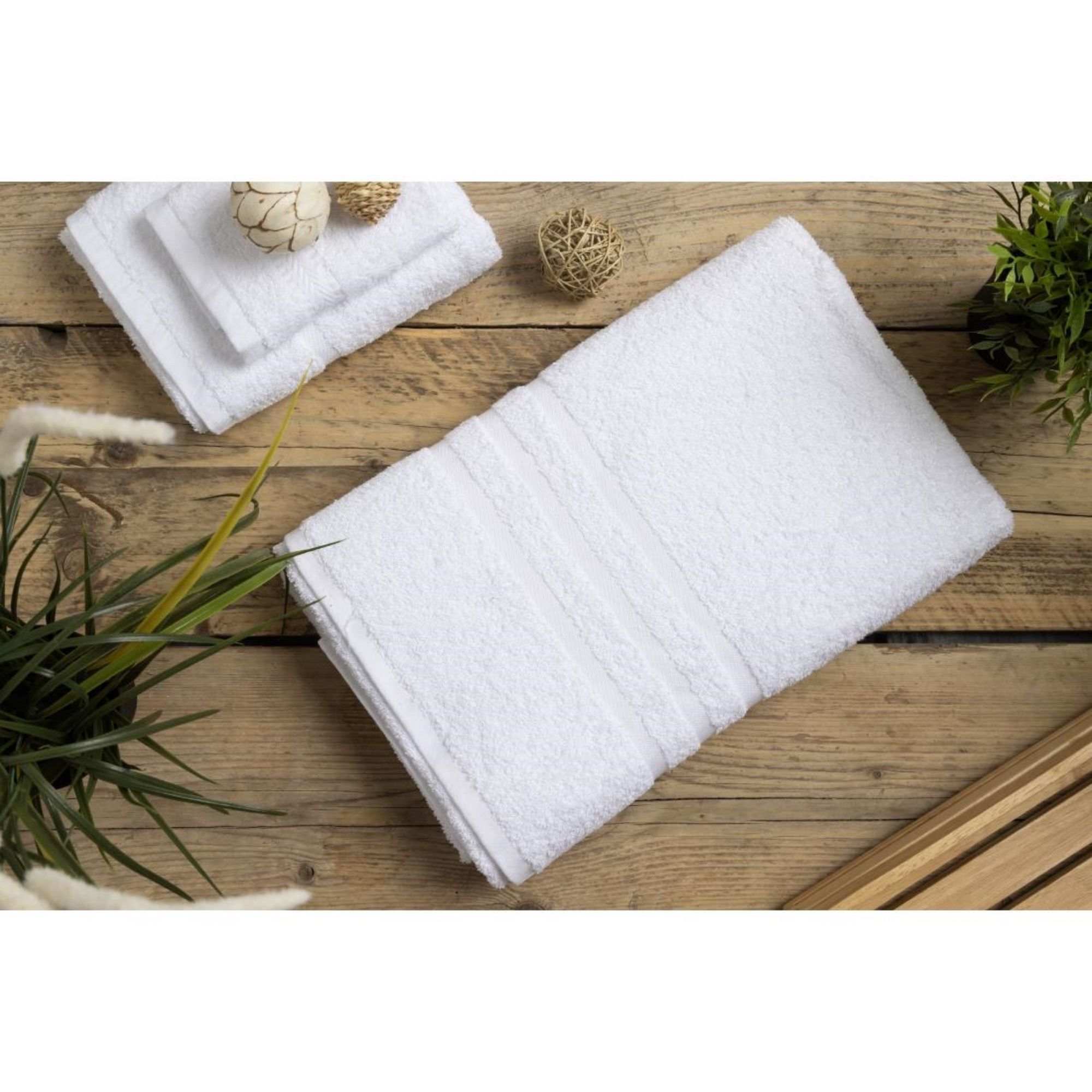 Picture of Mitre Comfort Nova Bath Sheet White