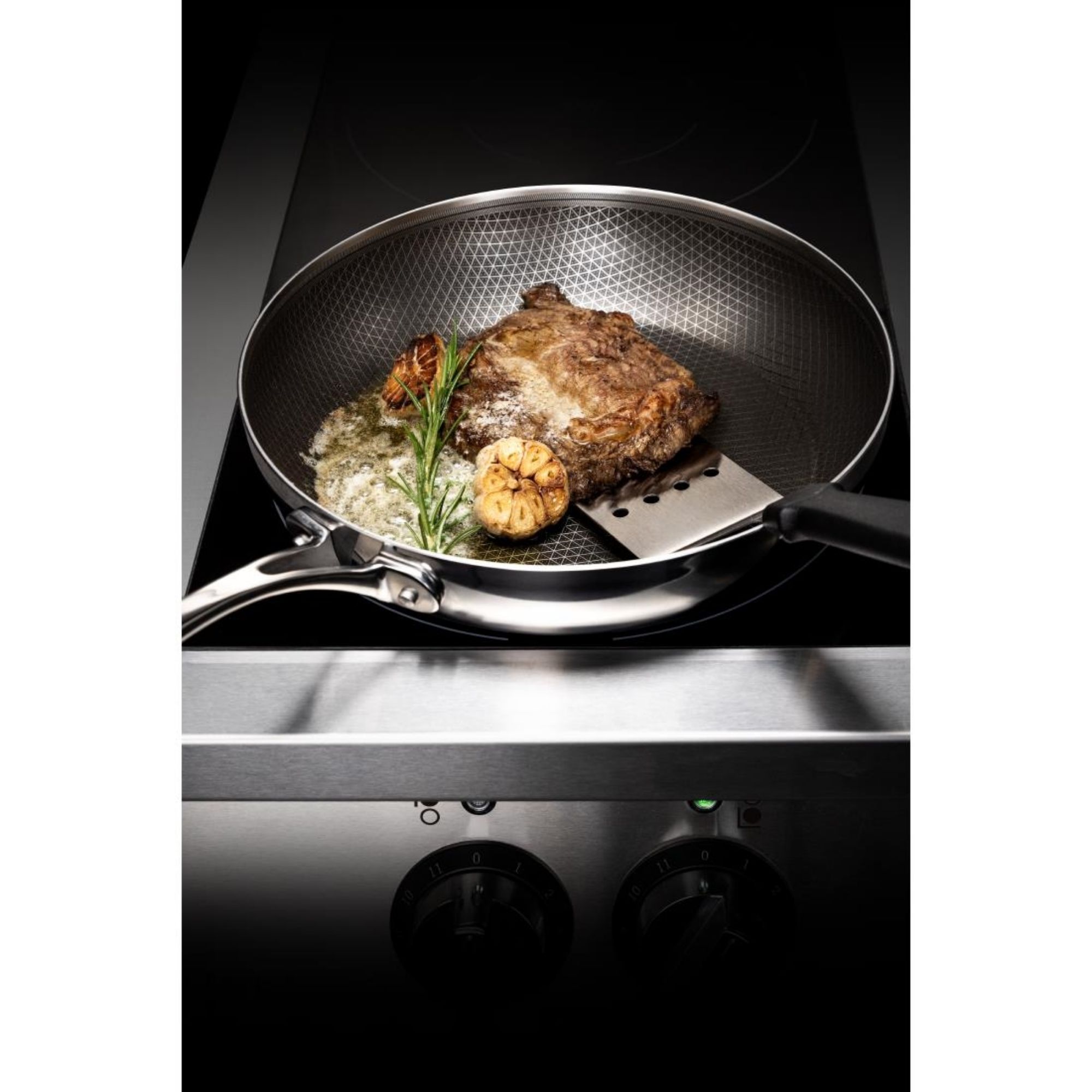 Picture of Vogue Tri-Shield Stainless Steel Frying Pan with Clad Coating 24cm