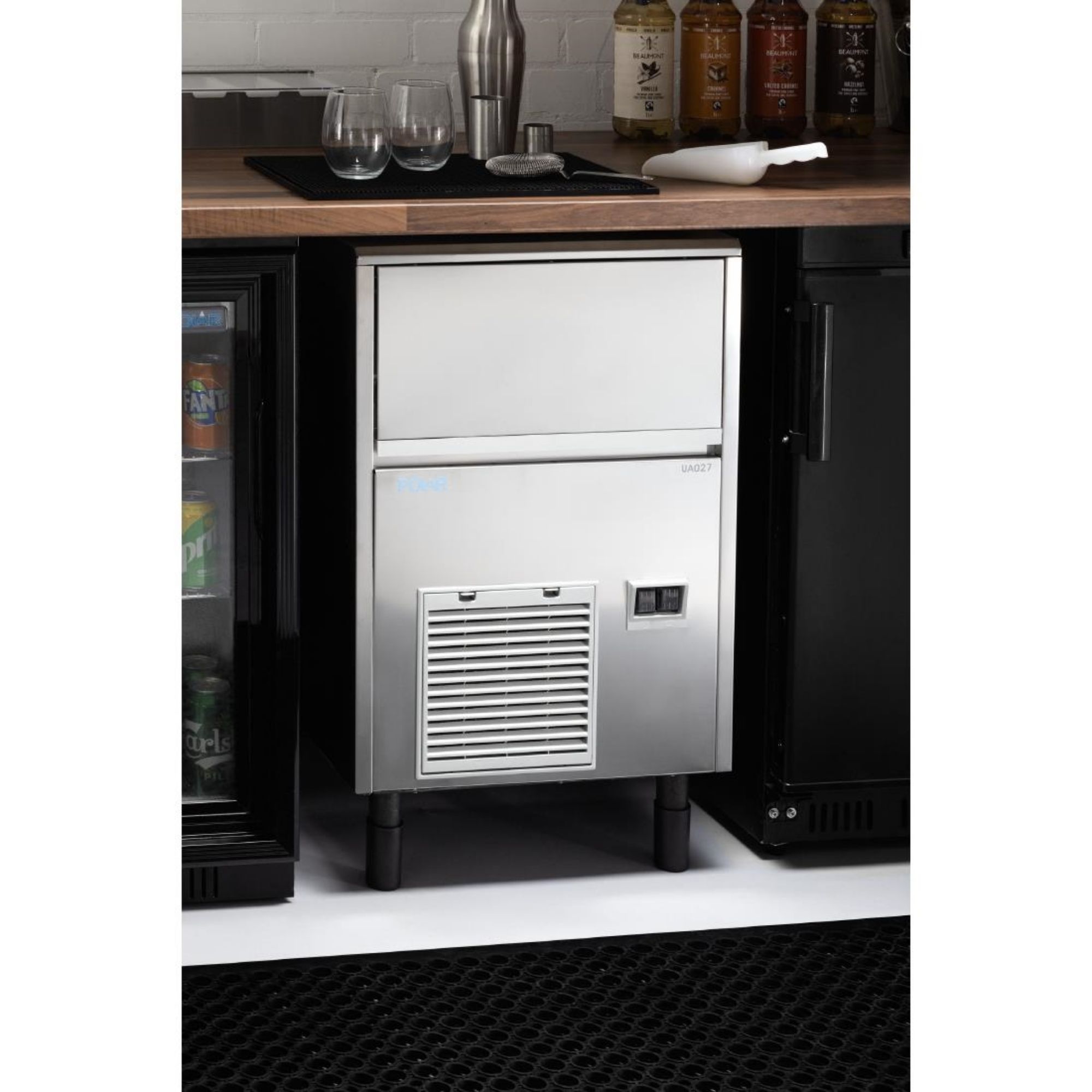 Picture of Polar U-Series Gourmet Cub Ice Maker 33kg Output