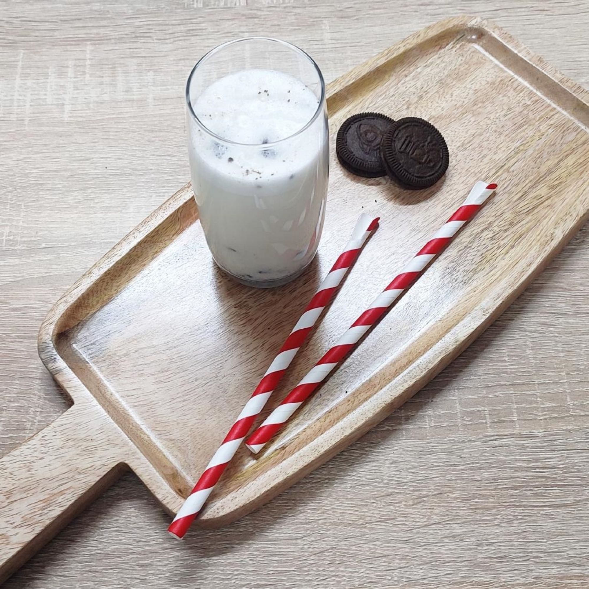 Picture of Fiesta Compostable Paper Spoon Straw Red & White Stripe 210x8mm (250 Pack)