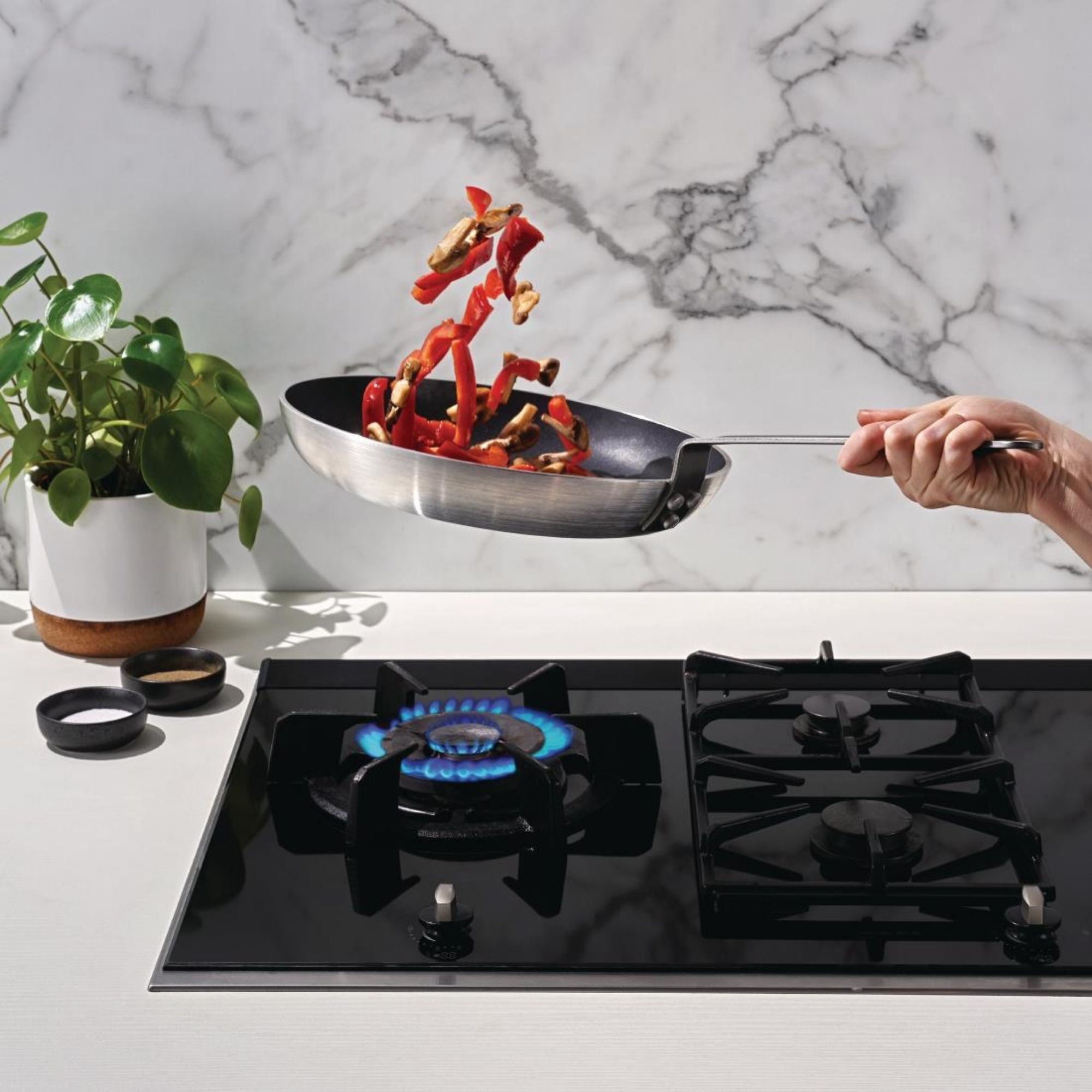 Picture of Vogue Aluminium Non-Stick Teflon Frying Pan 30cm