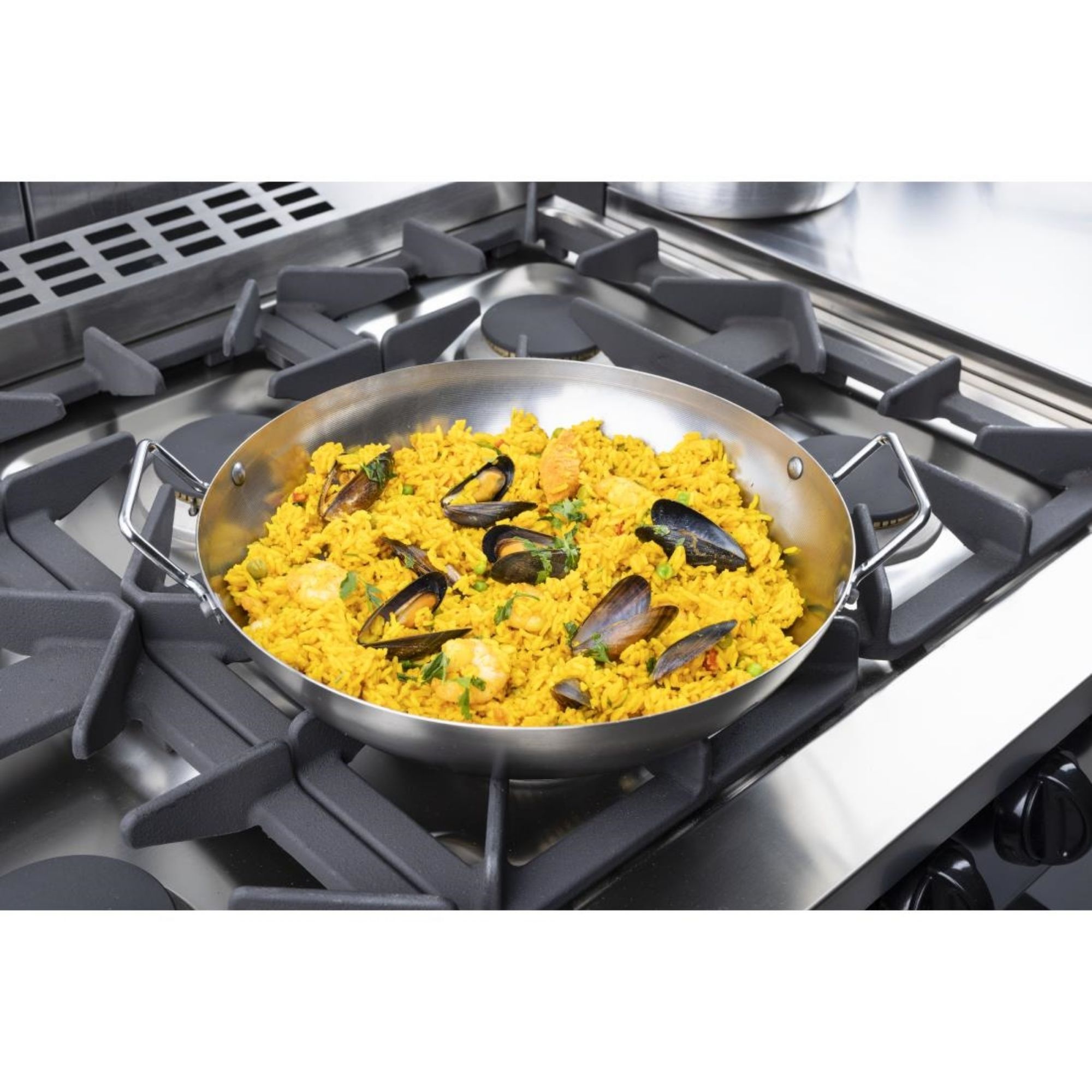 Picture of Vogue Carbon Steel Paella Pan 33cm