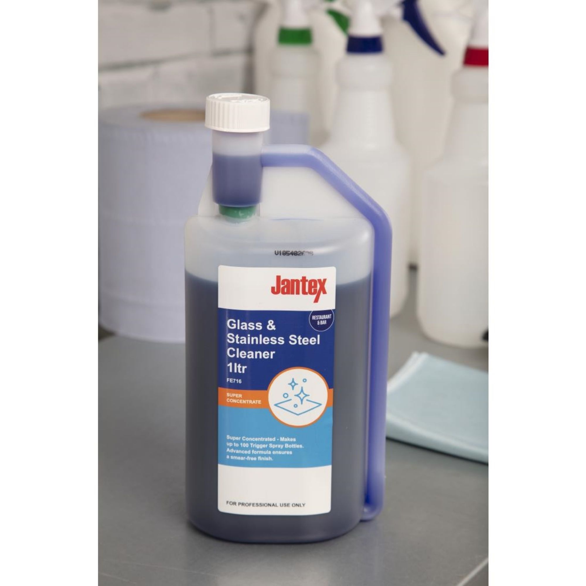 Picture of Jantex Glass and Stainless Steel Cleaner Super Concentrate 1Ltr