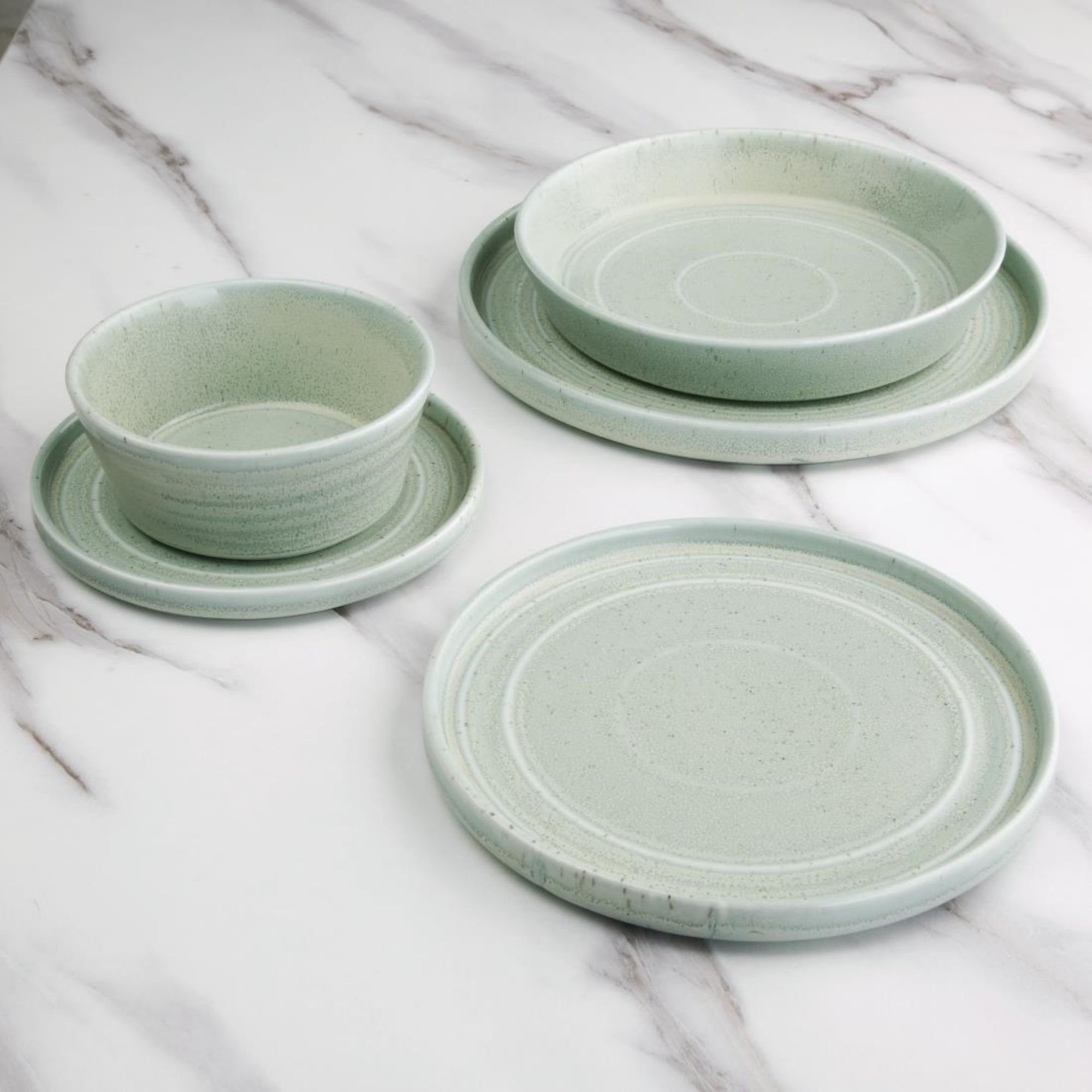Picture of Olympia Cavolo Flat Round Bowls Spring Green 143mm (6 pack)