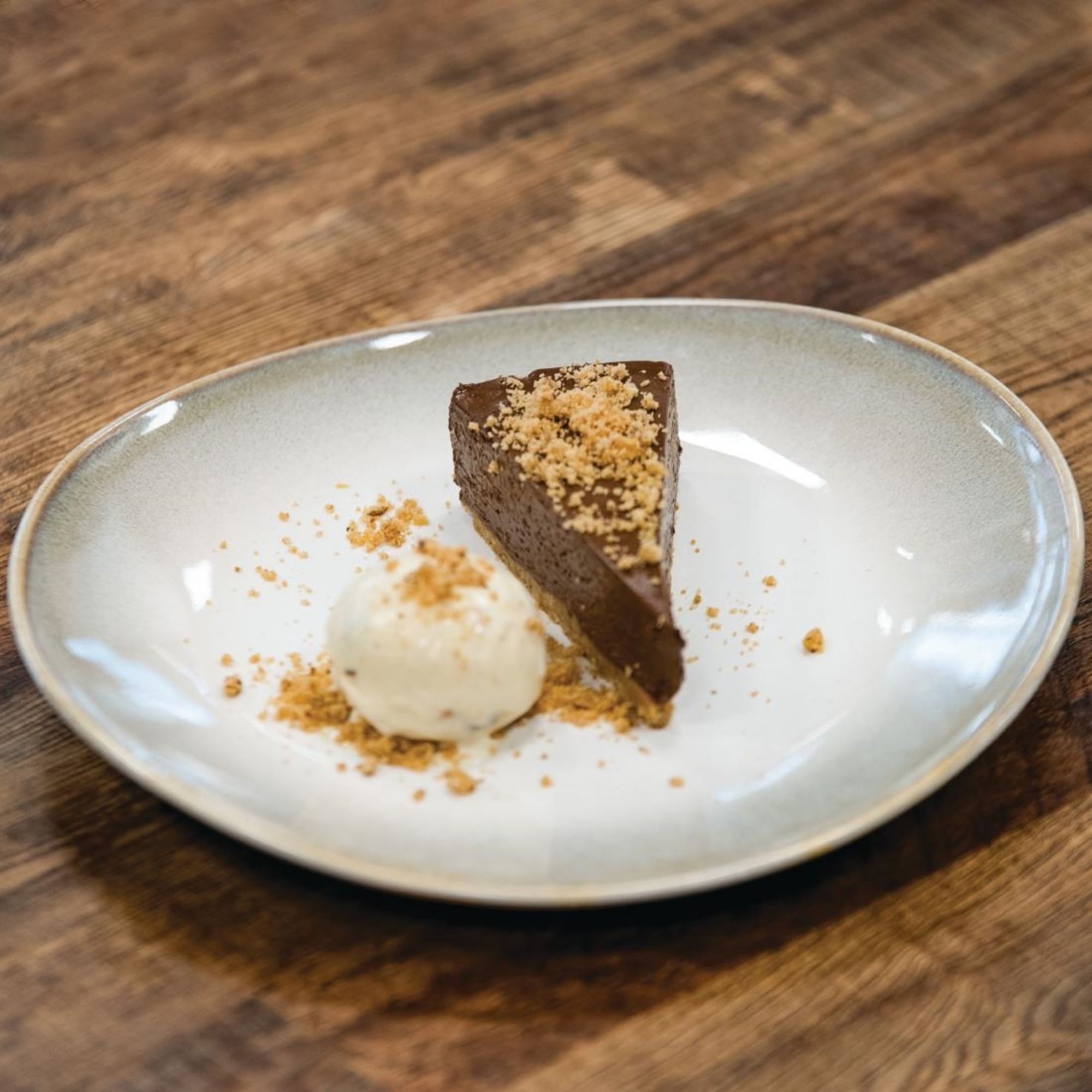 Picture of Olympia Birch Taupe Coupe Plates 205mm (Pack of 6)