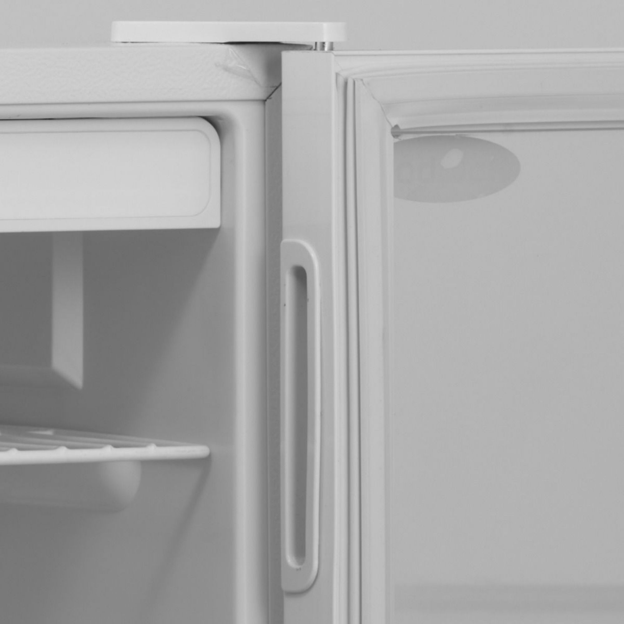 Picture of KOLDBOX Single Hinged Glass Door Under Counter Chiller BC125