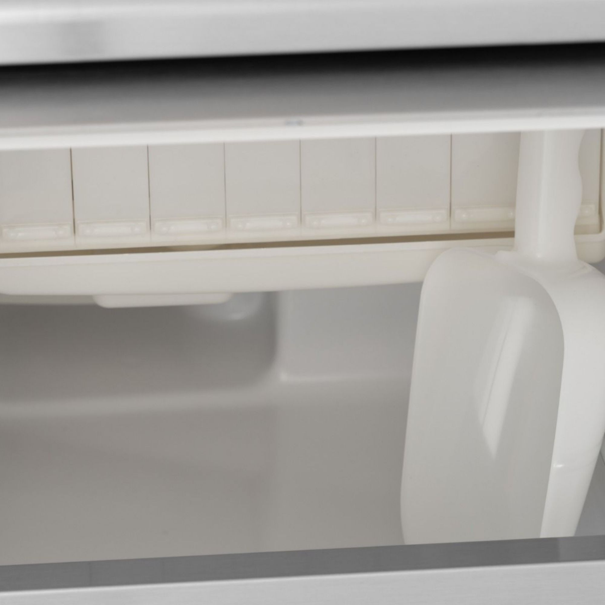 Picture of SIMAG 24kg Integral Stainless Steel Self-contained Ice Maker SDH24AS