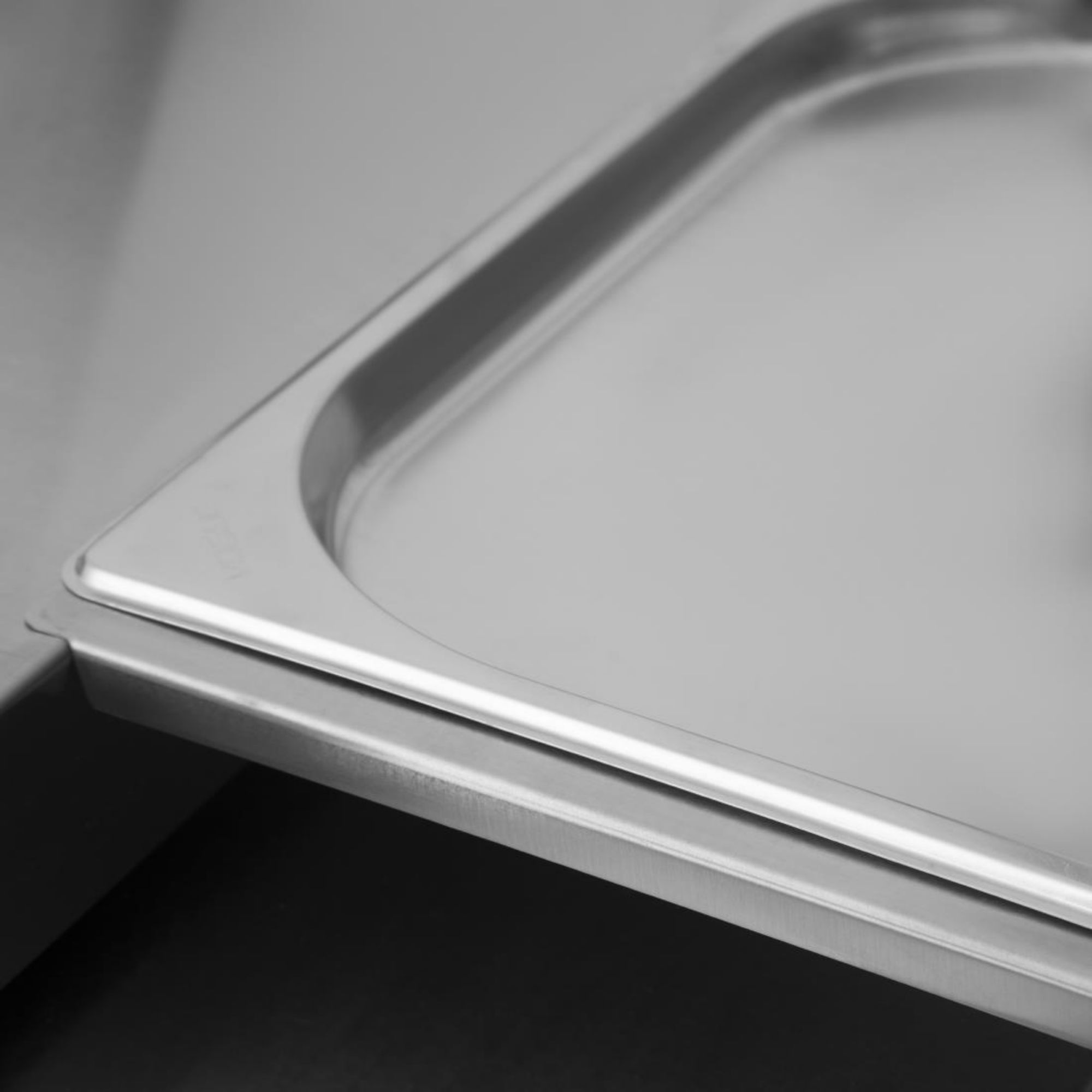 Picture of Vogue Stainless Steel Gastronorm Adaptor Bar 530mm