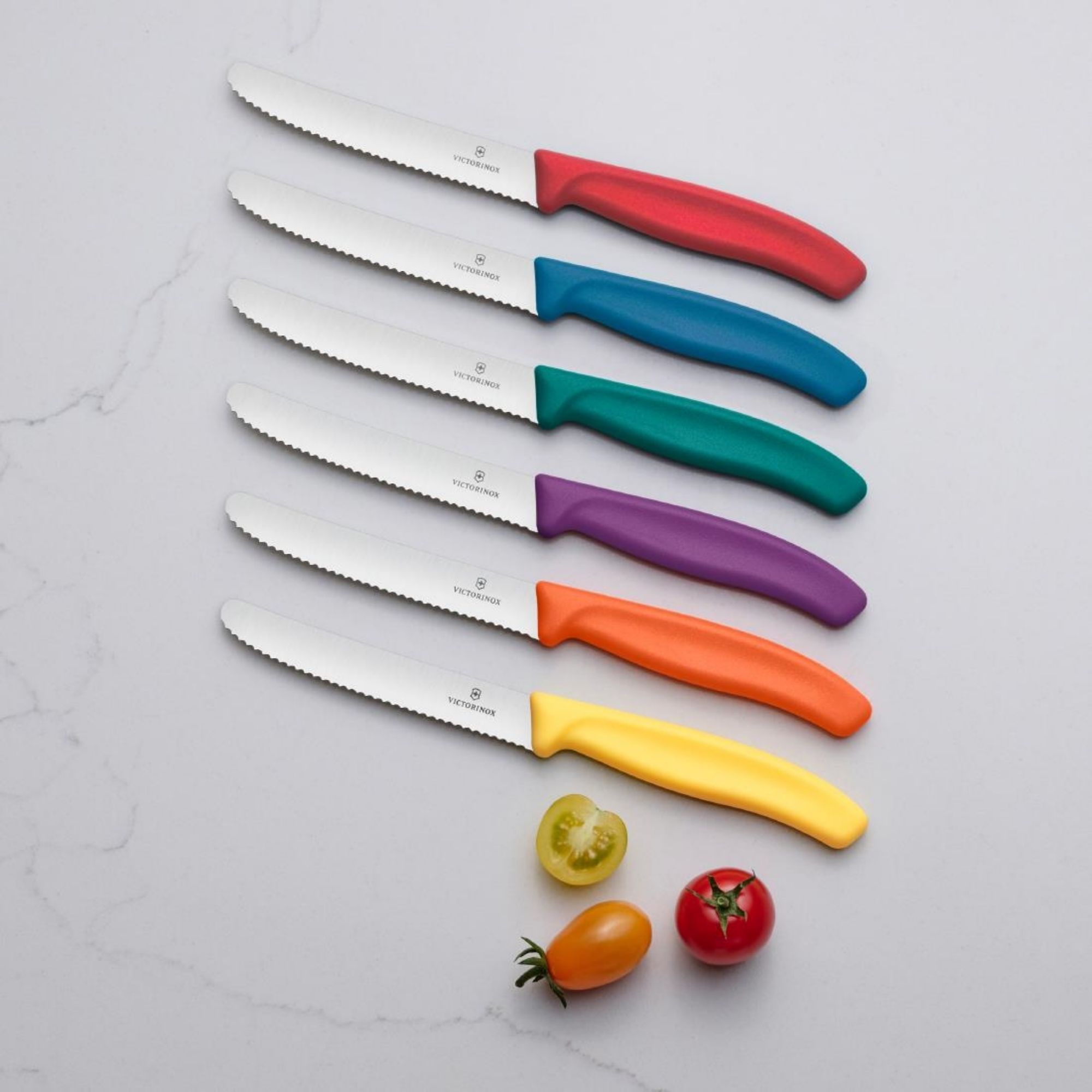 Picture of Victorinox Swiss Classic Tomato/Table Knife Wavy Edge Green 11cm