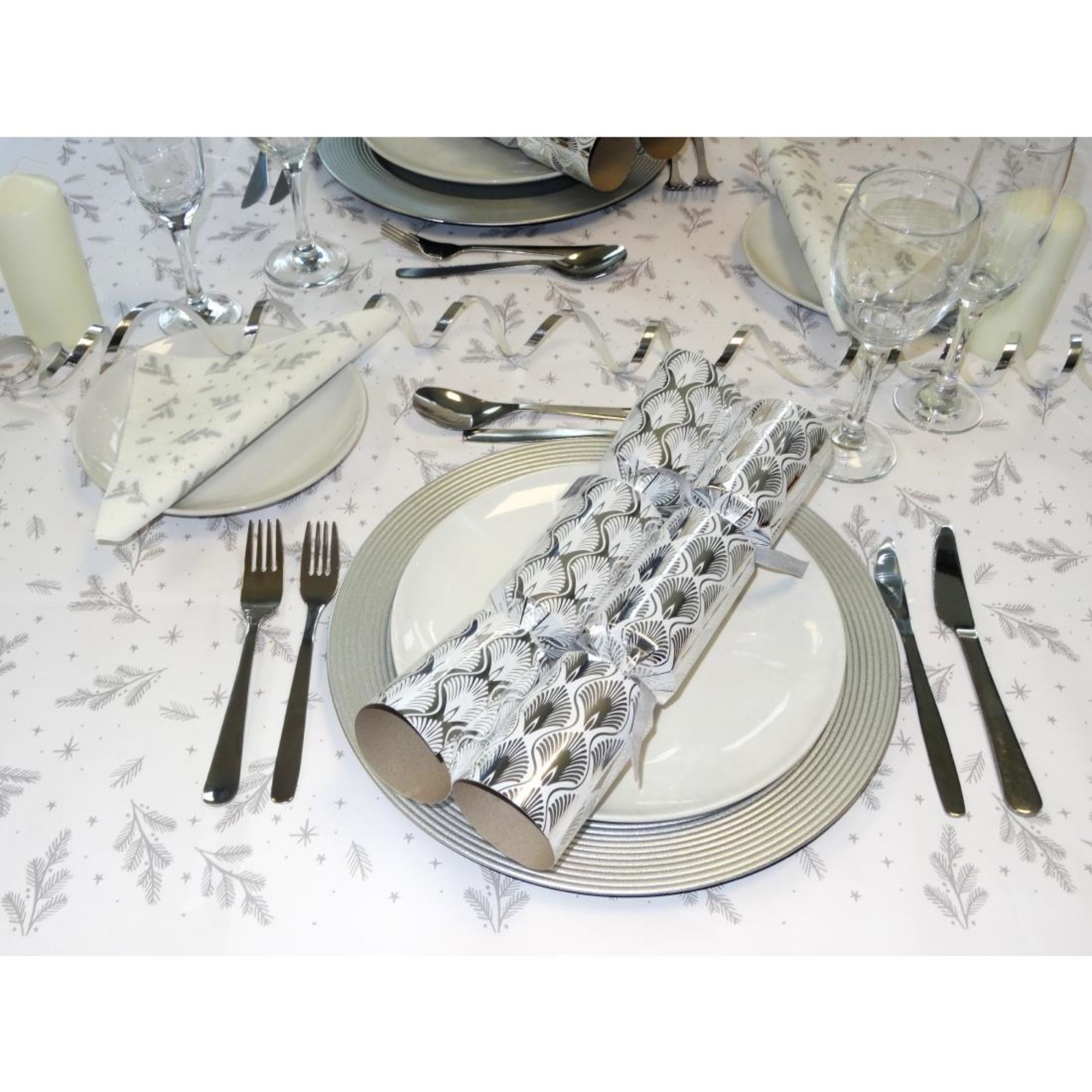 Picture of Swantex Aspen Dinner Napkin 3ply 1/4 Fold (600 Pack)