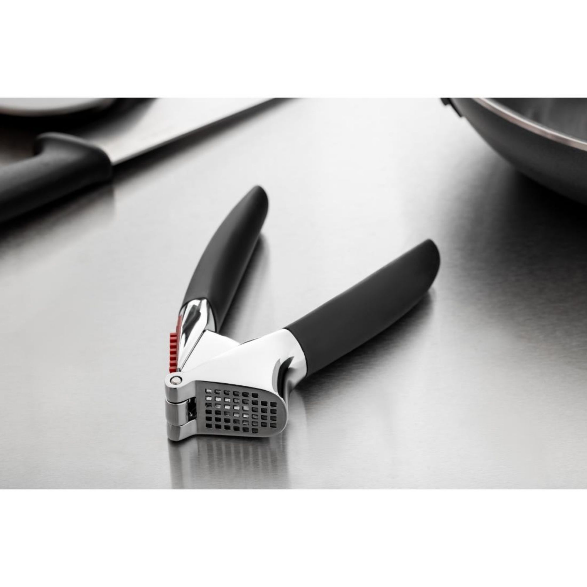 Picture of OXO Good Grips Garlic Press