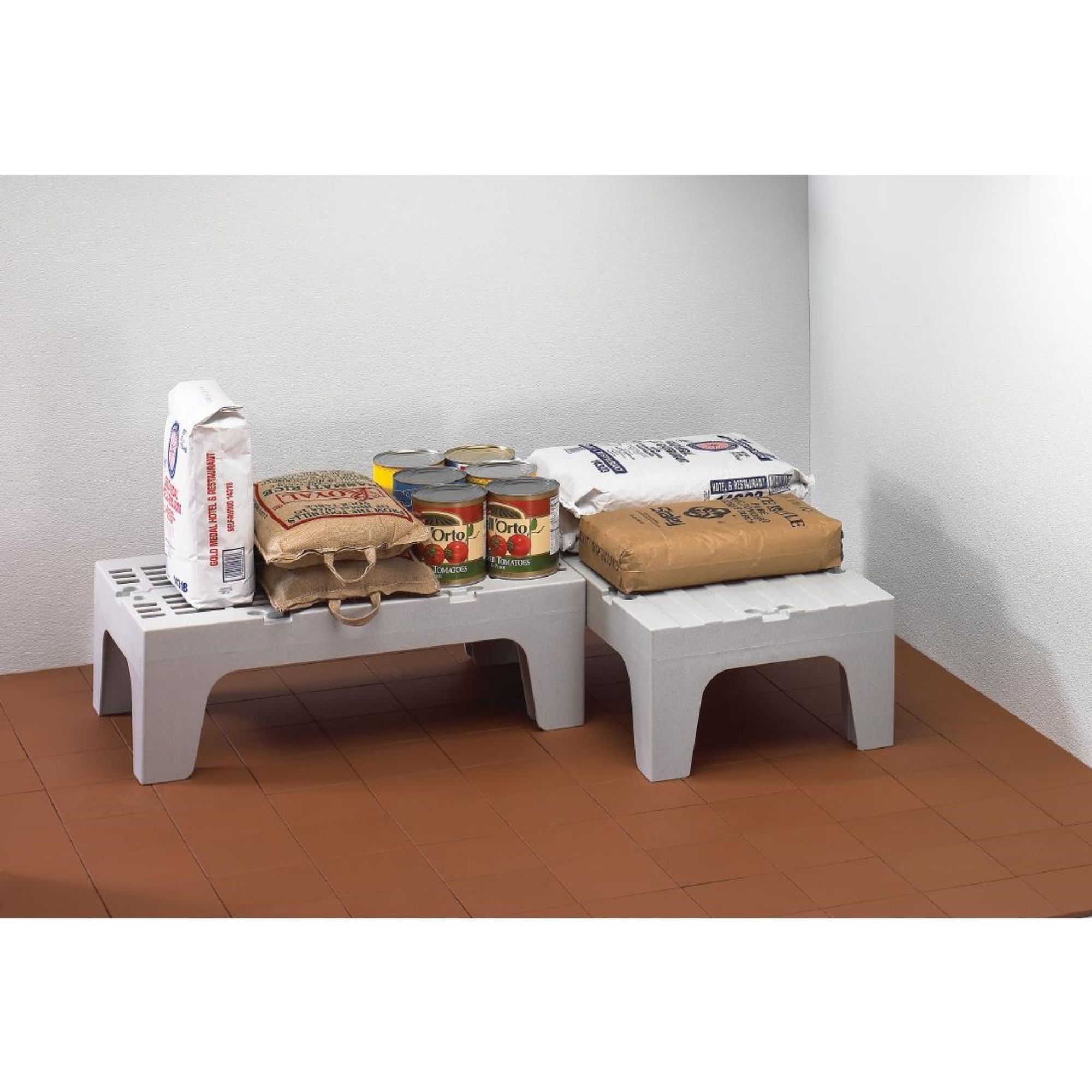 Picture of Cambro Dunnage Rack 300 x 533 x 915mm