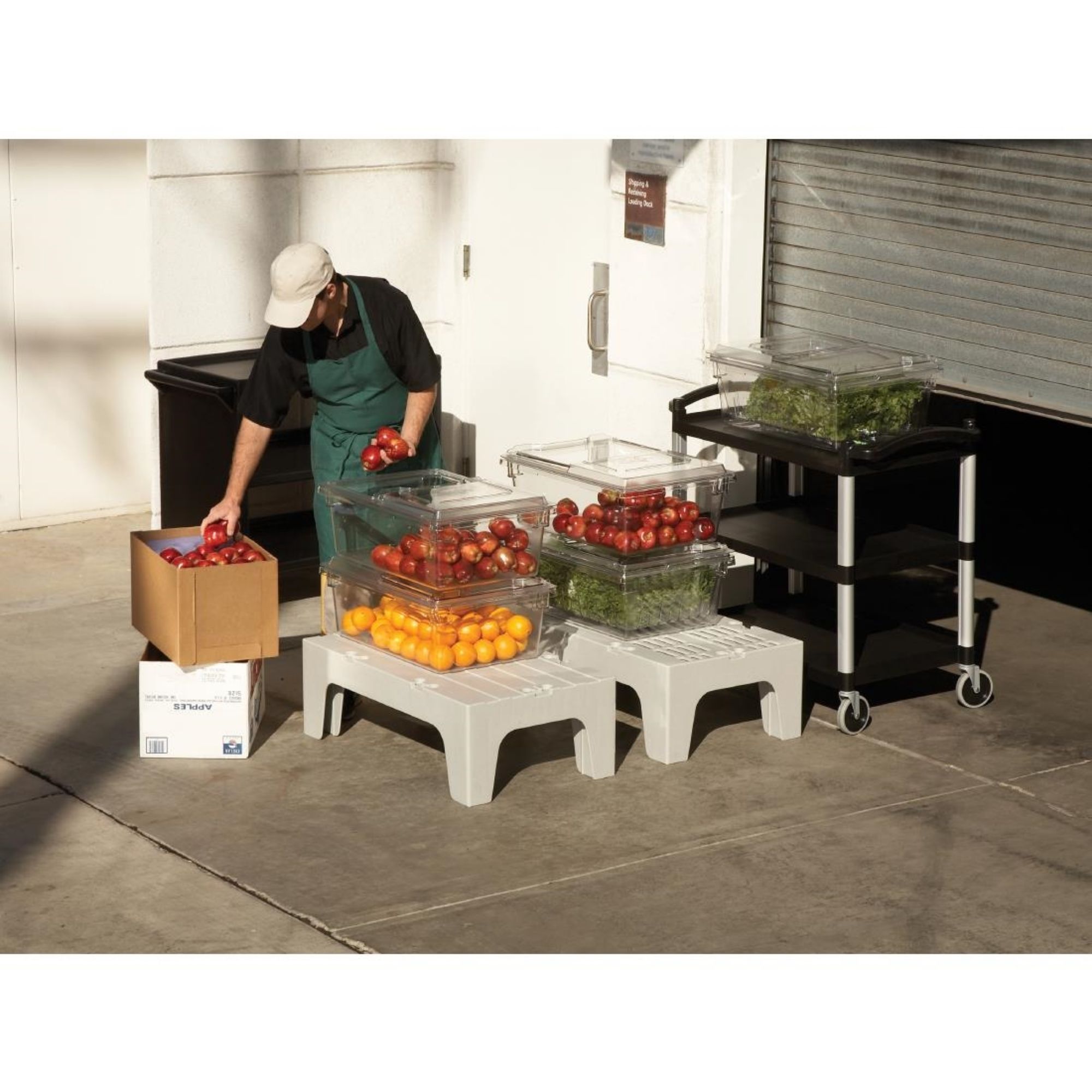 Picture of Cambro Dunnage Rack 300 x 533 x 915mm