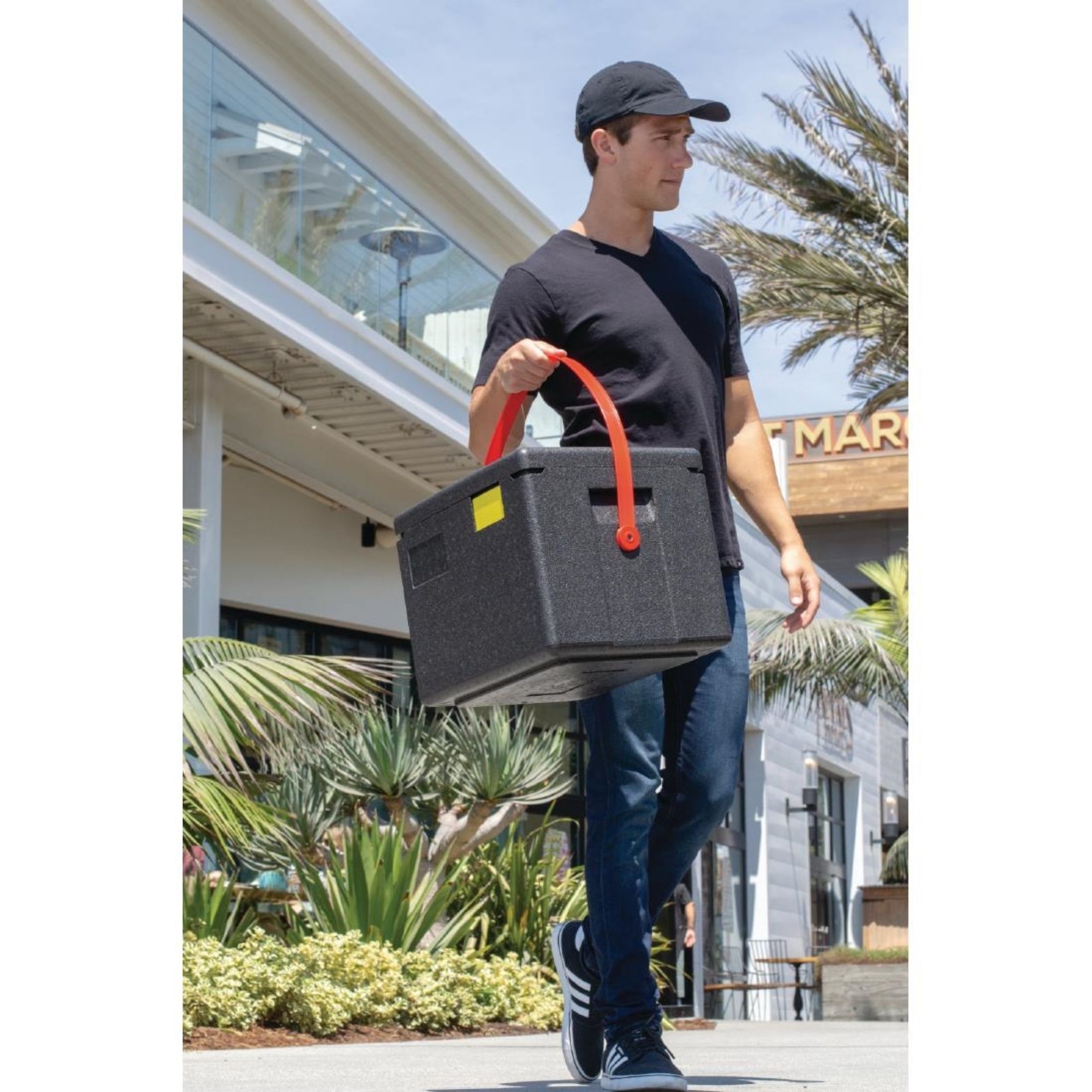Picture of Cambro EPP GoBox Insulated Food Carrier with Strap 1/2 GN
