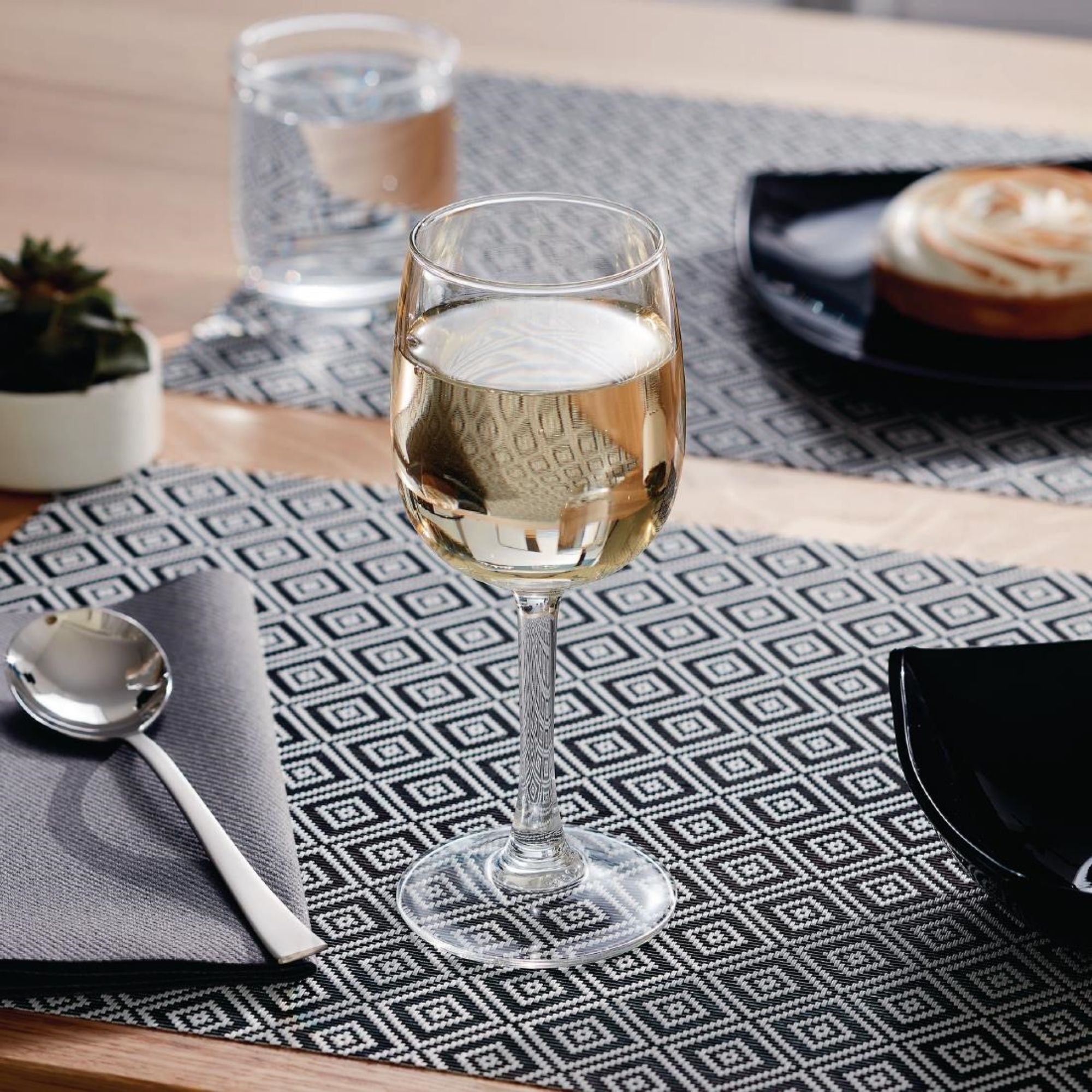 Picture of Arcoroc Elisa Wine Glasses 230ml (48 Pack)