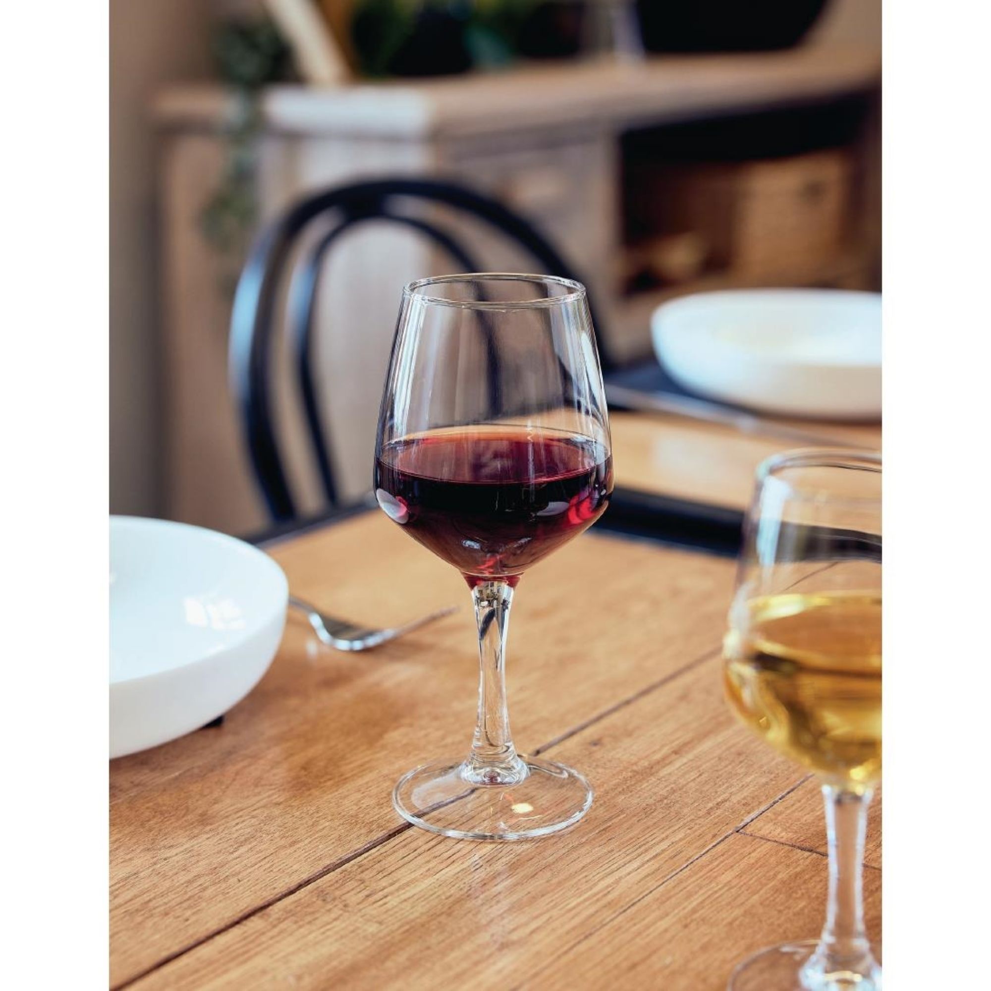 Picture of Arcoroc Silhouette Wine Glasses 310ml (24 Pack)