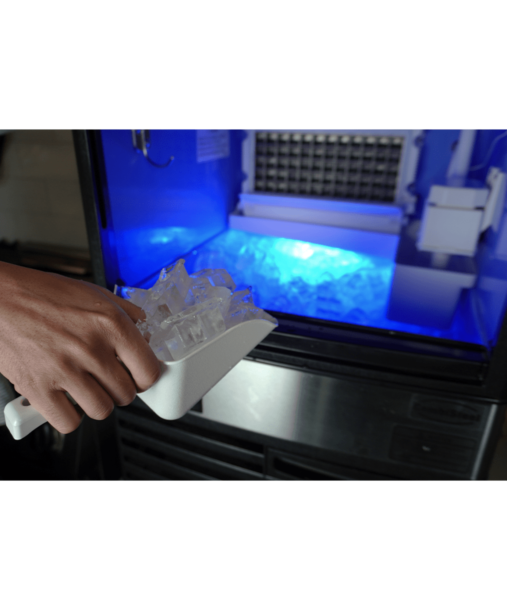 Picture of ICE CUBE MAKER 36KG/24H