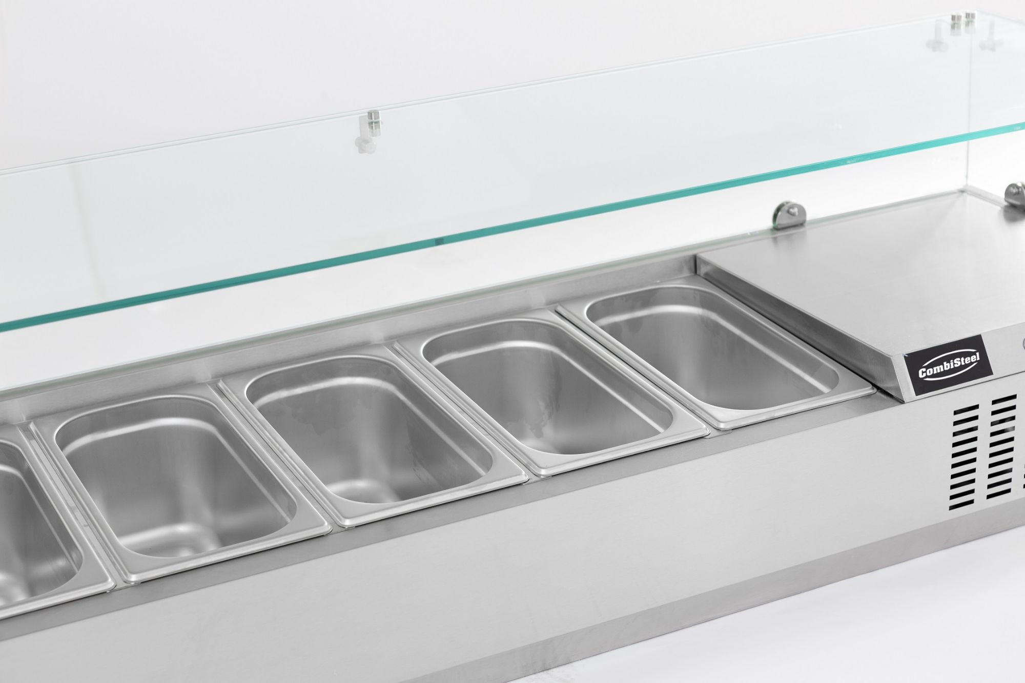 Picture of CombiSteel Refrigerated CounterTop 1/4 Bain-Marie 1/4 x 8 GN