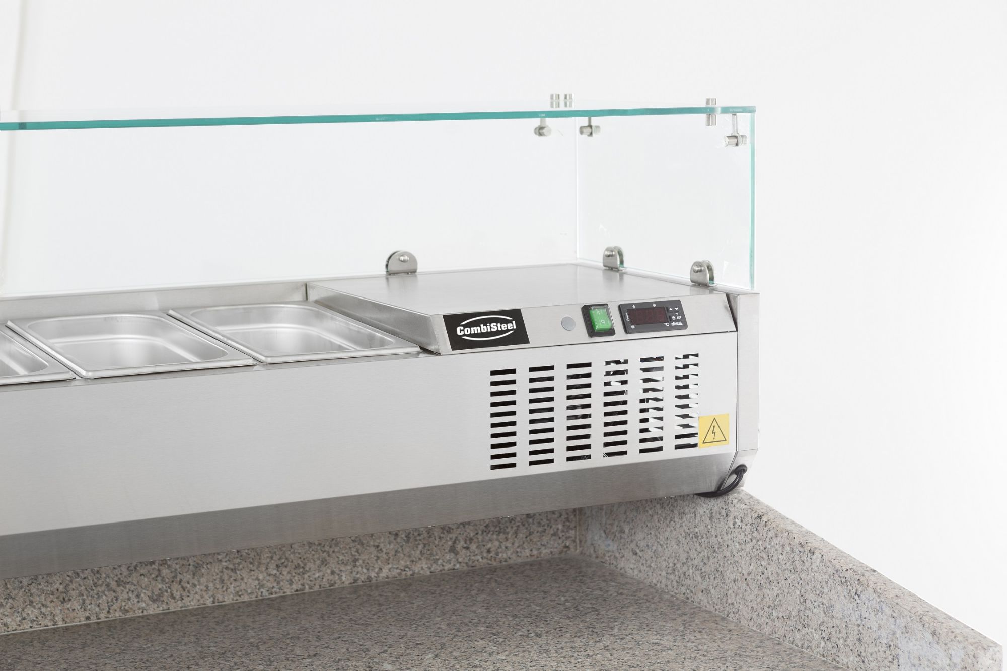 Picture of CombiSteel Refrigerated CounterTop 1/4 Bain-Marie 1/4 x 8 GN
