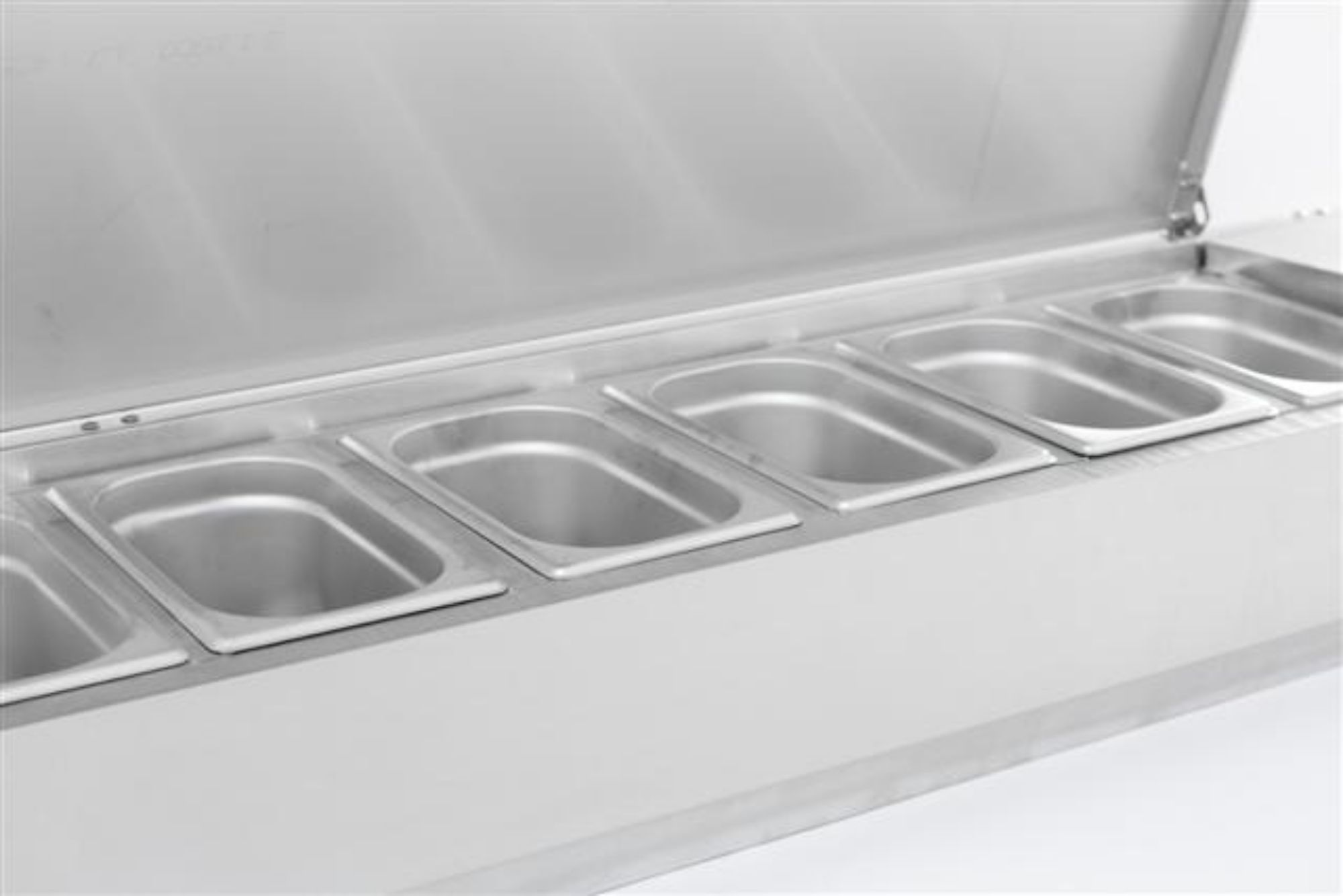 Picture of CombiSteel Refrigerated CounterTop Stainless Steel Lid 6 x 1/4 Bain-Marie