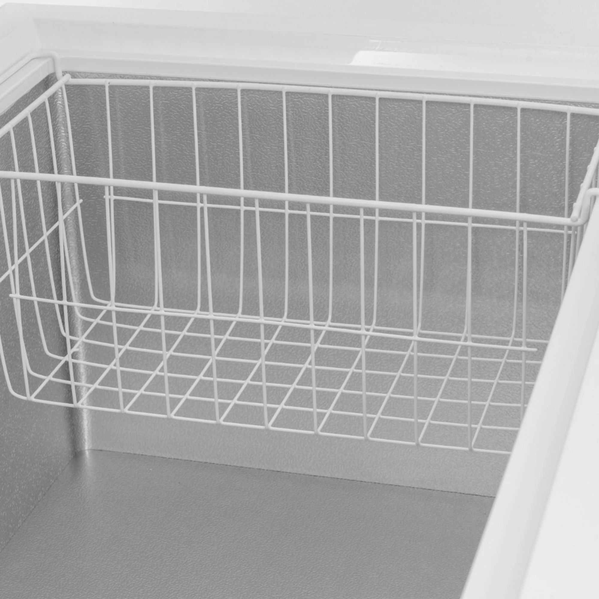 Picture of BLIZZARD Blizzard 450L Chest Freezer White Laminated CF450WH