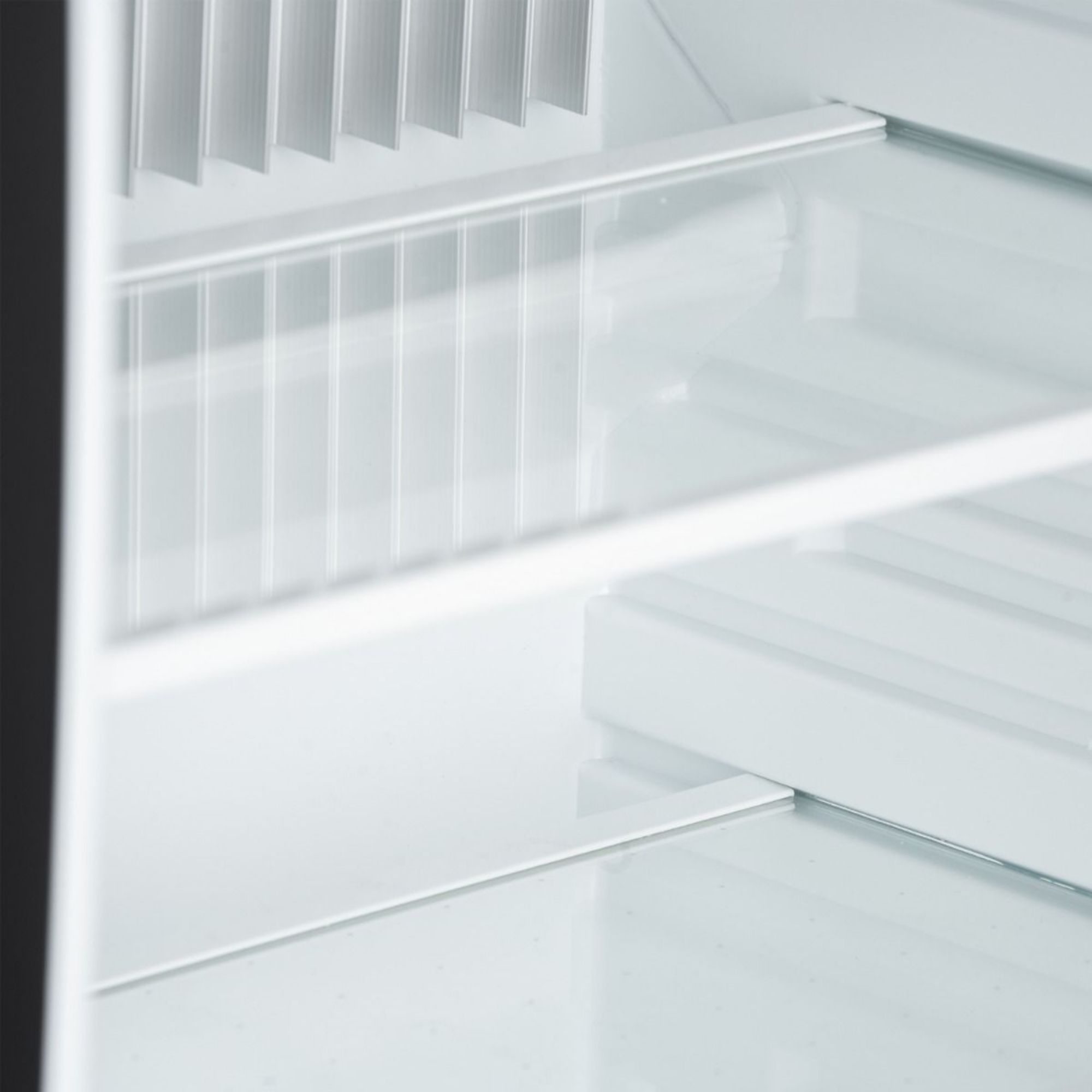 Picture of BLIZZARD 30L Single Glass Door Mini Bar BMB30G