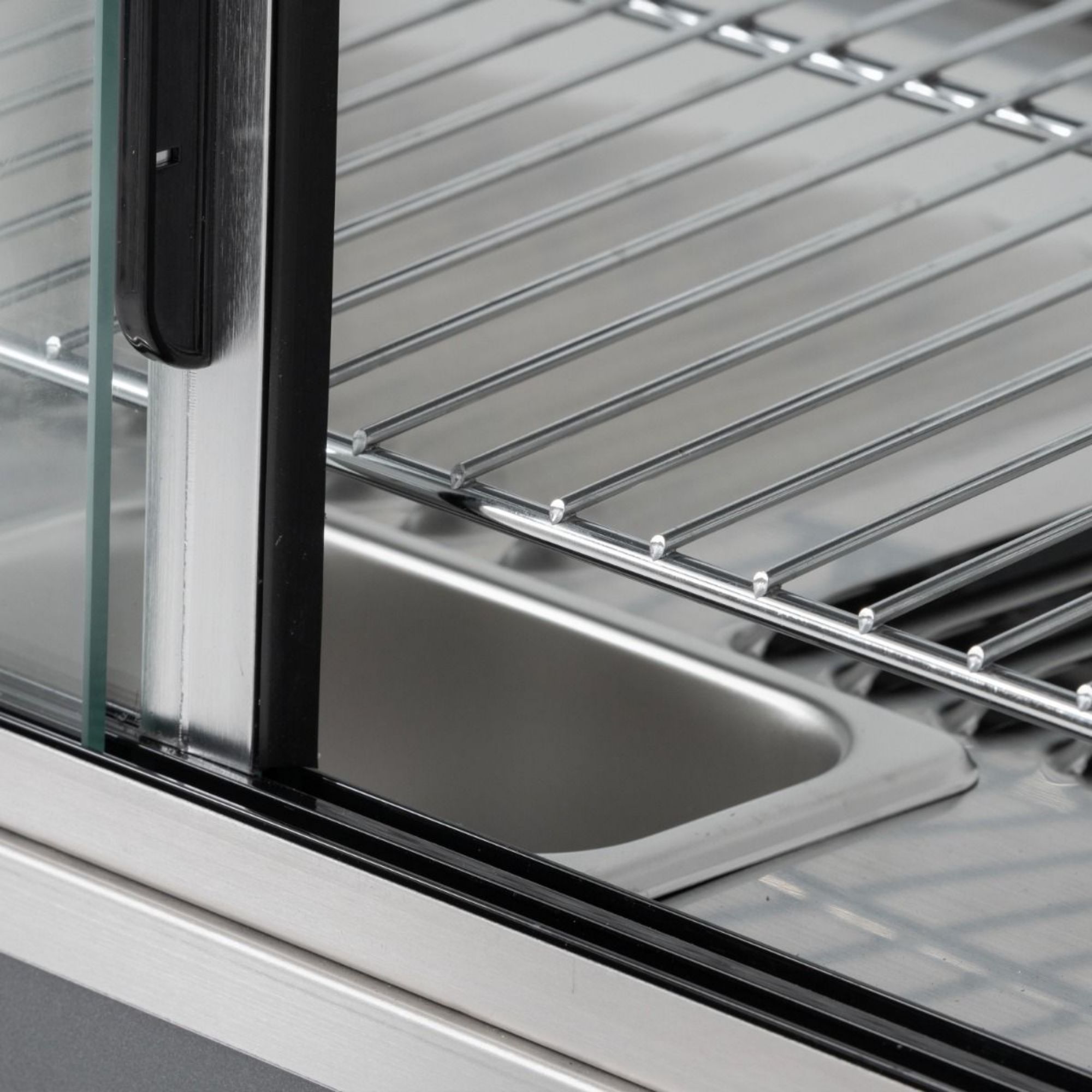 Picture of BLIZZARD 186L Counter Top Dual Access Heated Merchandiser HSS186